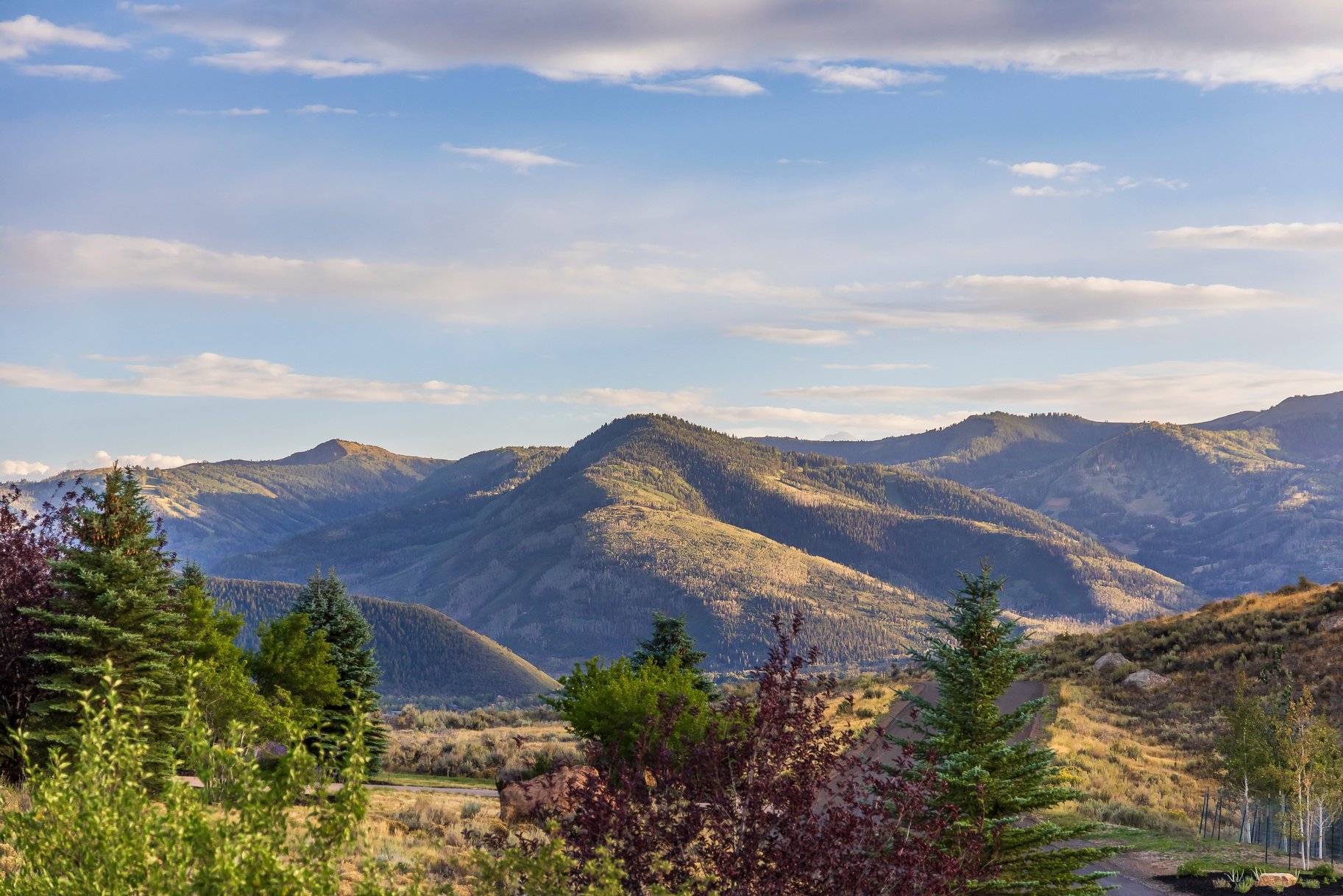  Private Park City Home with Views, Two Offices, and Six-Car Garage - 物件實景
