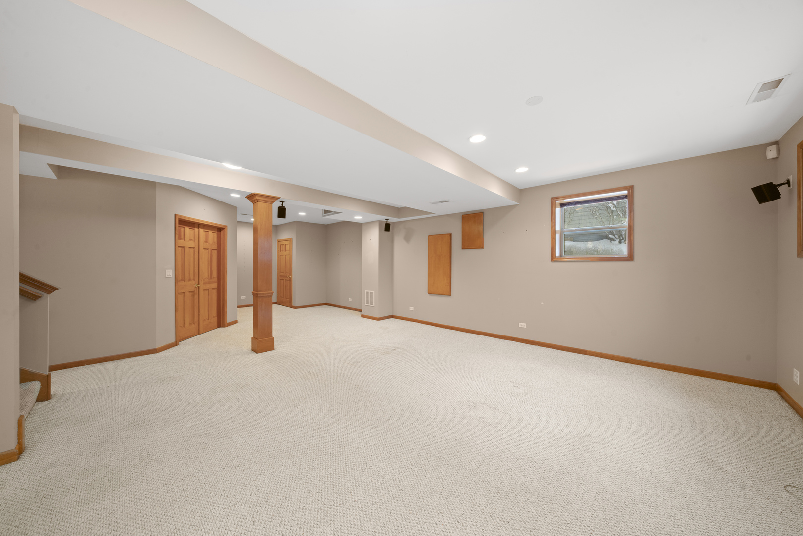 Sugar Grove, Illinois, 60554, United States, 4 Bedrooms Bedrooms, ,4 BathroomsBathrooms,Residential,For Sale,2003228