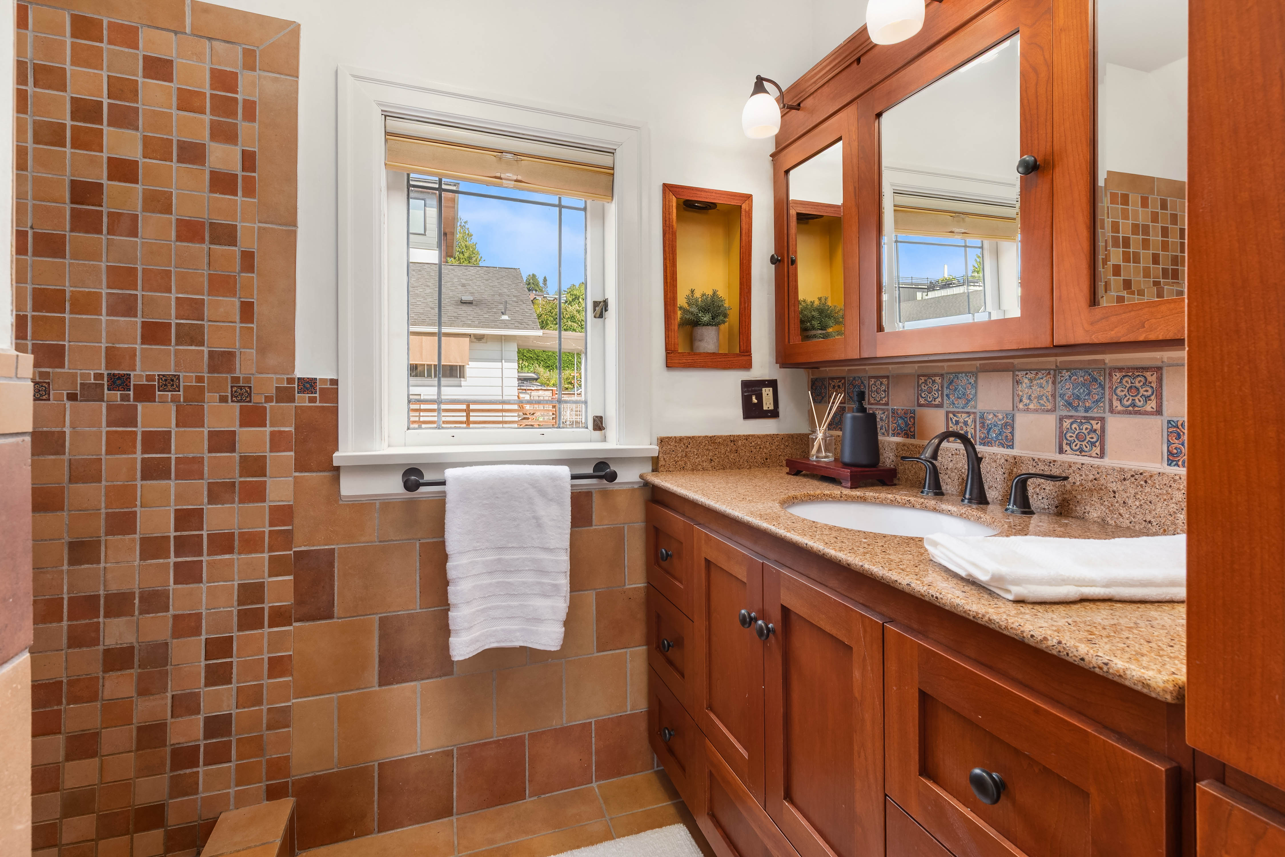  2342 NW 98th St, Seattle, WA 98117 - 物件實景