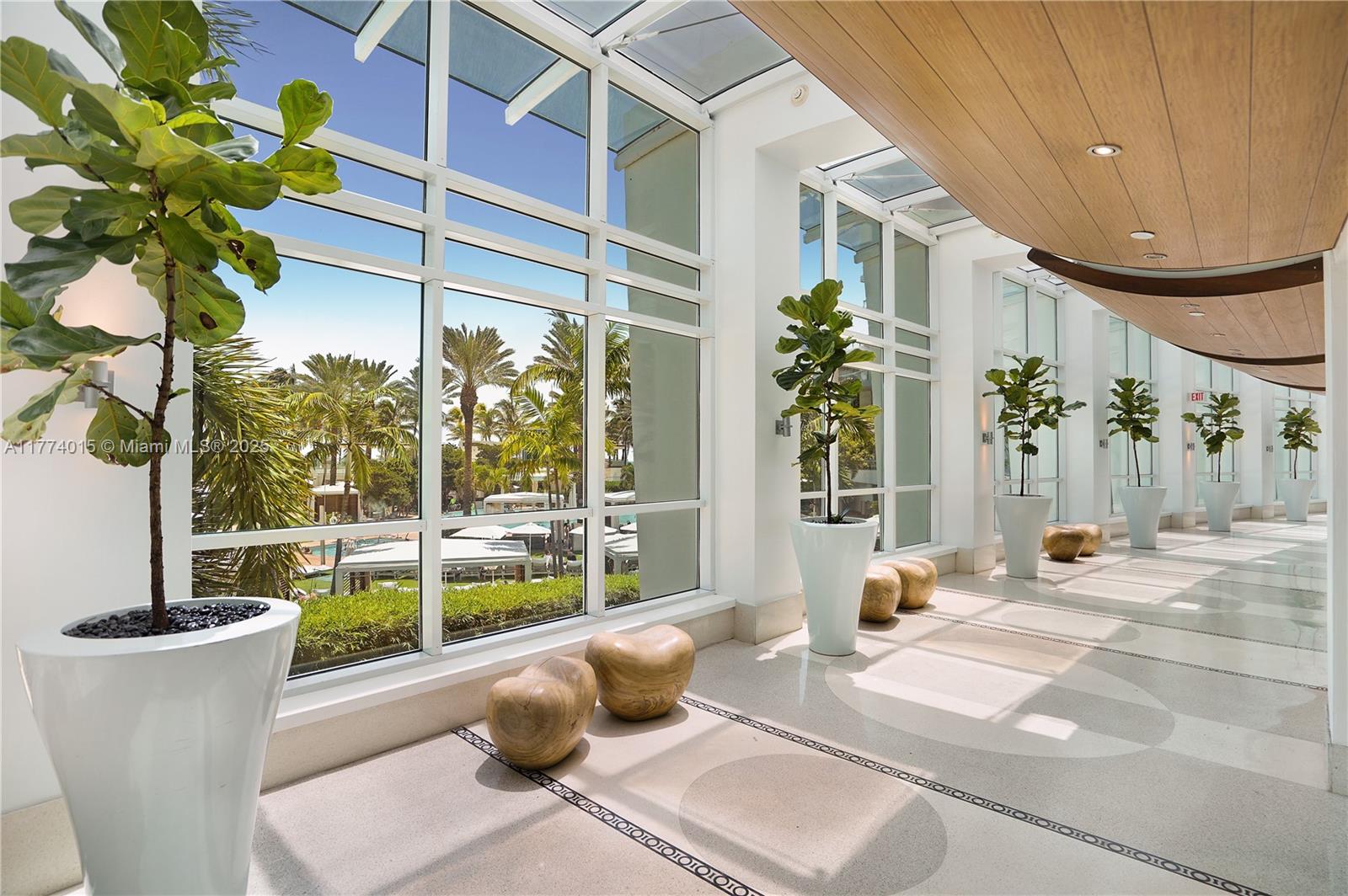 Miami Beach, Florida, 33140, United States, 2 Bedrooms Bedrooms, ,3 BathroomsBathrooms,Residential,For Sale,1759020