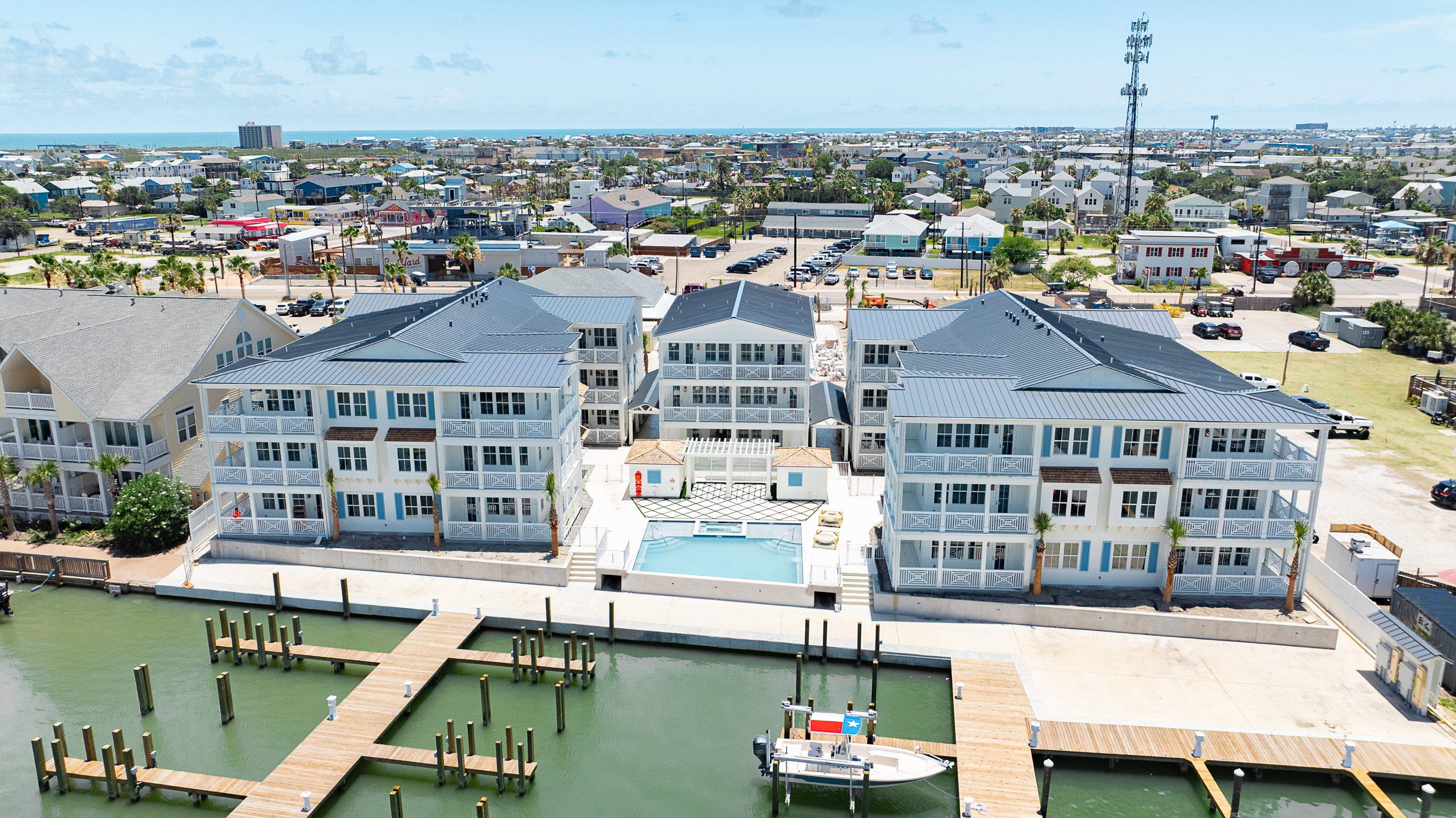  Coastal Luxury with Unmatched Water Views - 物件實景