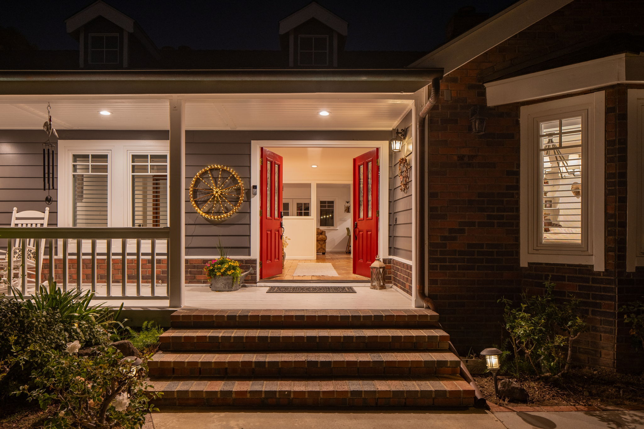  2390 Glenside Lane - 物件實景