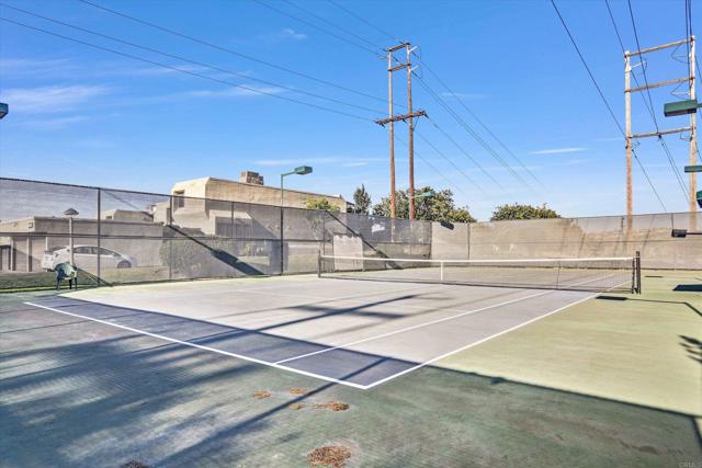 San Diego, California, 92108, United States, 2 Bedrooms Bedrooms, ,2 BathroomsBathrooms,Residential,For Sale,1873743