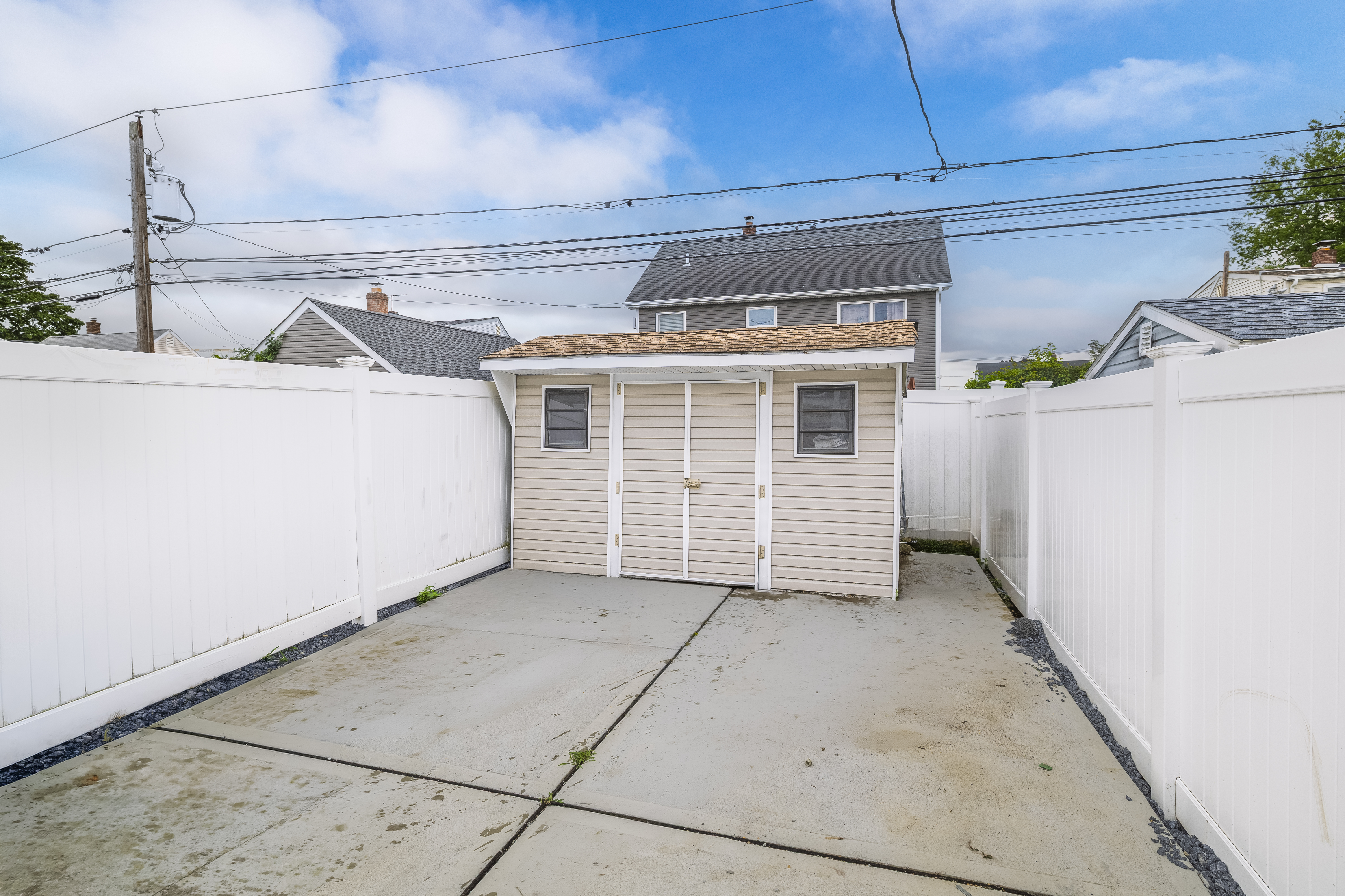  18 Old Farm Road, Levittown, NY, 11756 - 物件實景