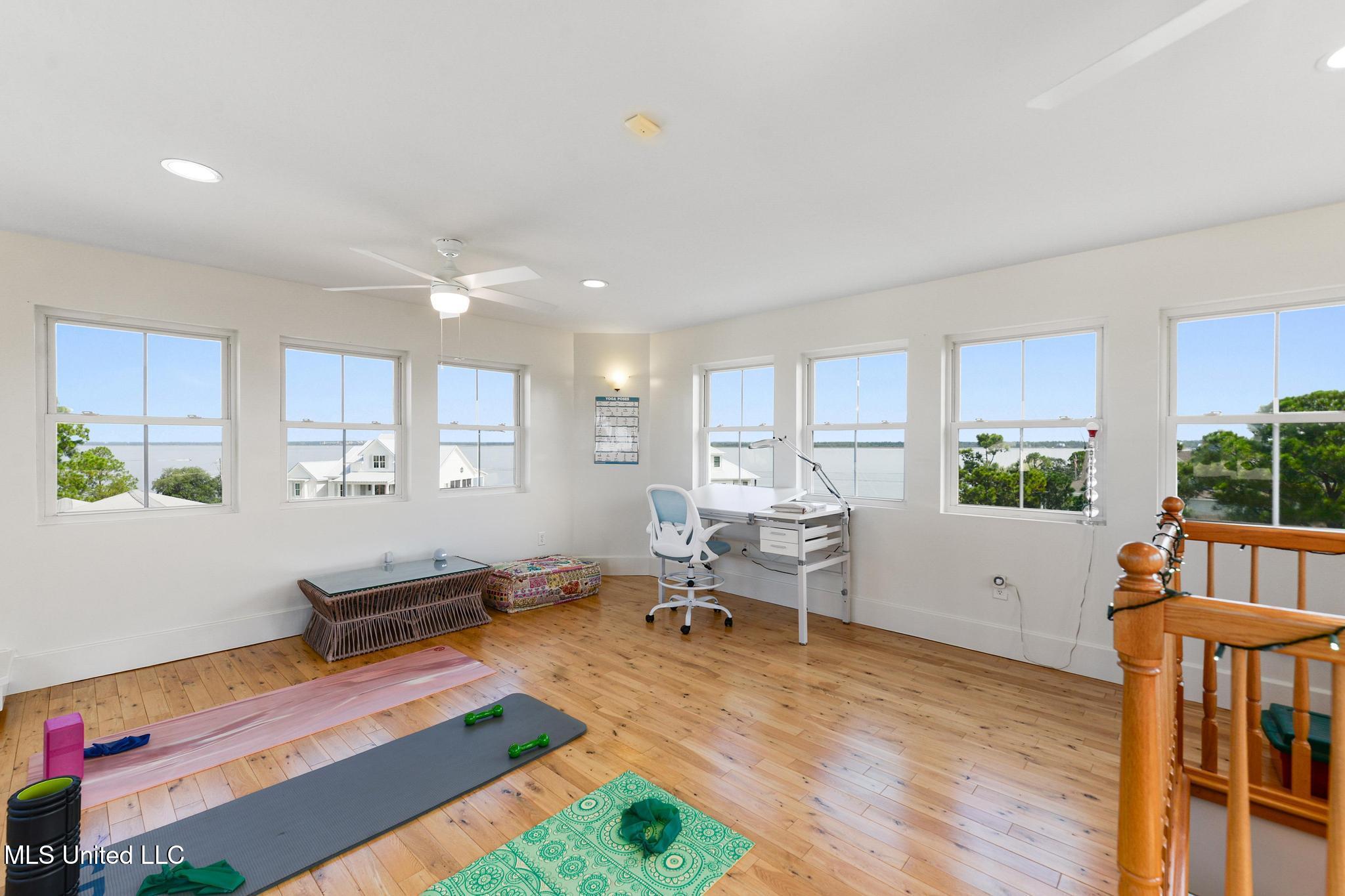 Pass Christian, Mississippi, 39571, United States, 5 Bedrooms Bedrooms, ,7 BathroomsBathrooms,Residential,For Sale,1989157