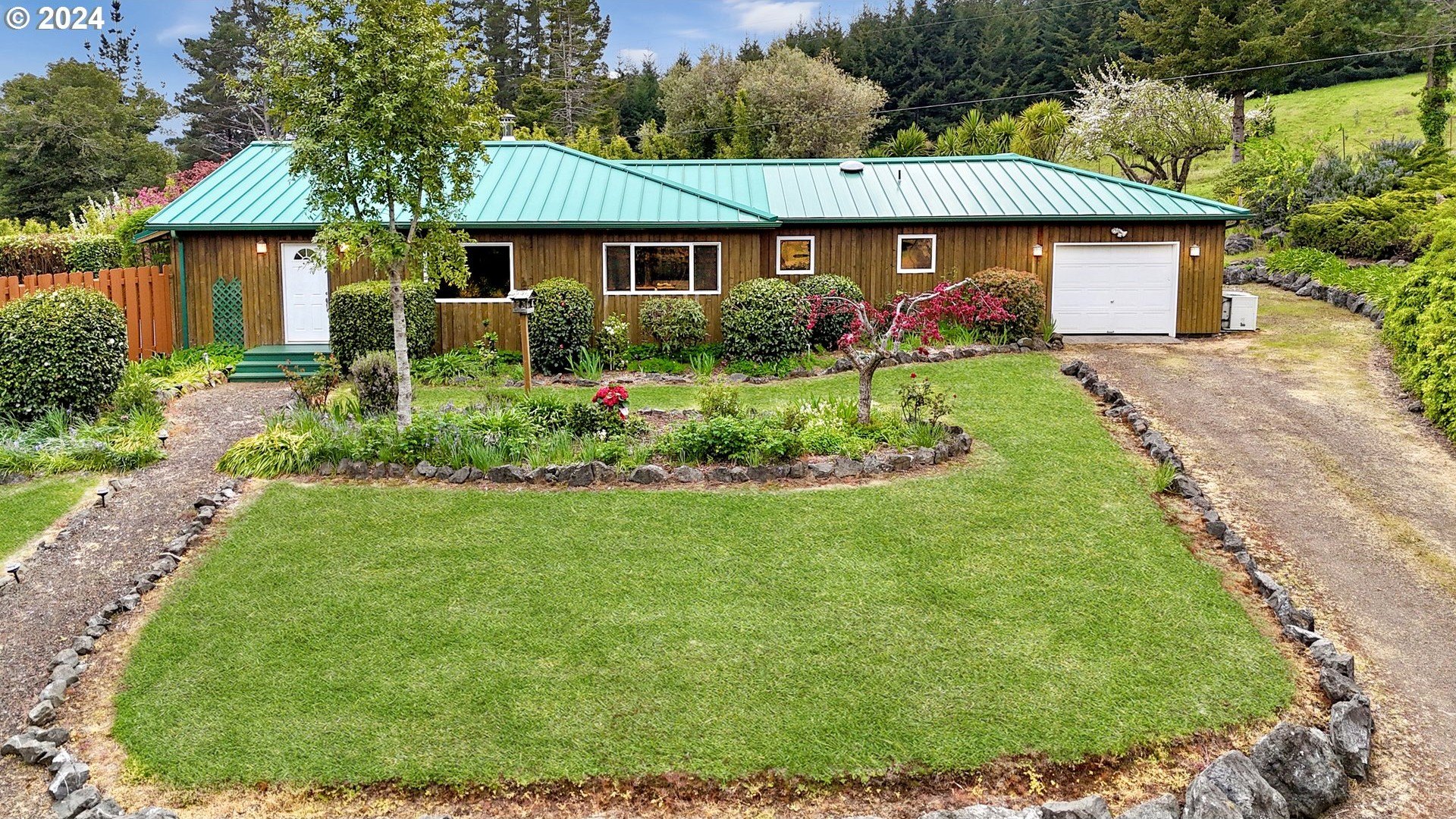 32940 Miller Ranch RD, Gold Beach, Oregon, 97444, United States, 11 Bedrooms Bedrooms, ,10 BathroomsBathrooms,Residential,For Sale,32940 Miller Ranch RD,1460657