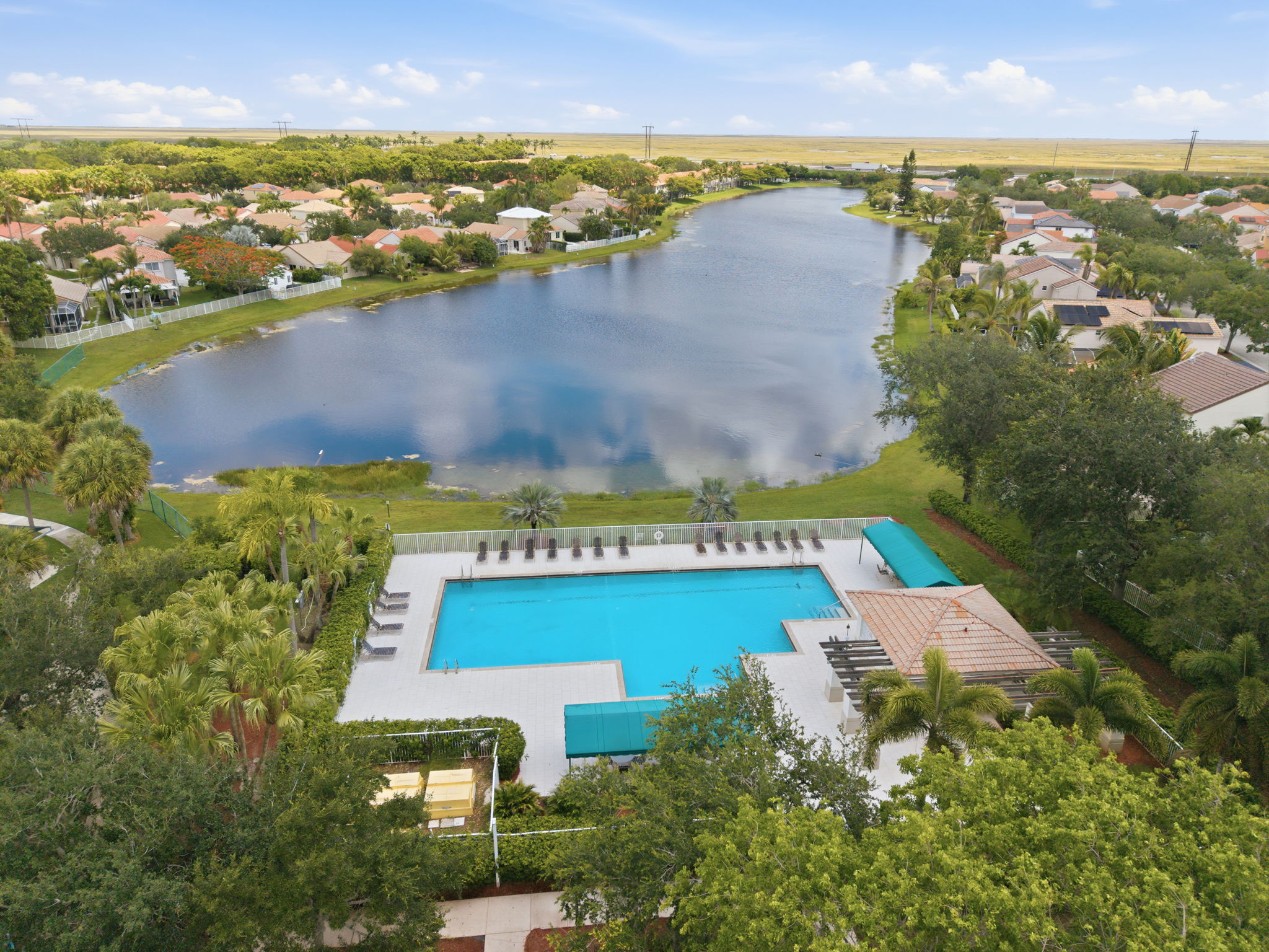  832 Heritage Drive, Weston, FL, 33326 - 物件實景