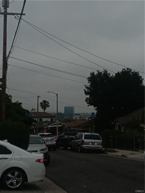 Los Angeles, California, 90032, United States, 4 Bedrooms Bedrooms, ,Residential,For Sale,1823077