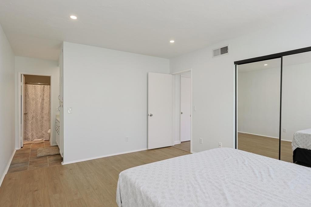 Santee, California, 92071, United States, 2 Bedrooms Bedrooms, ,2 BathroomsBathrooms,Residential,For Sale,1968611