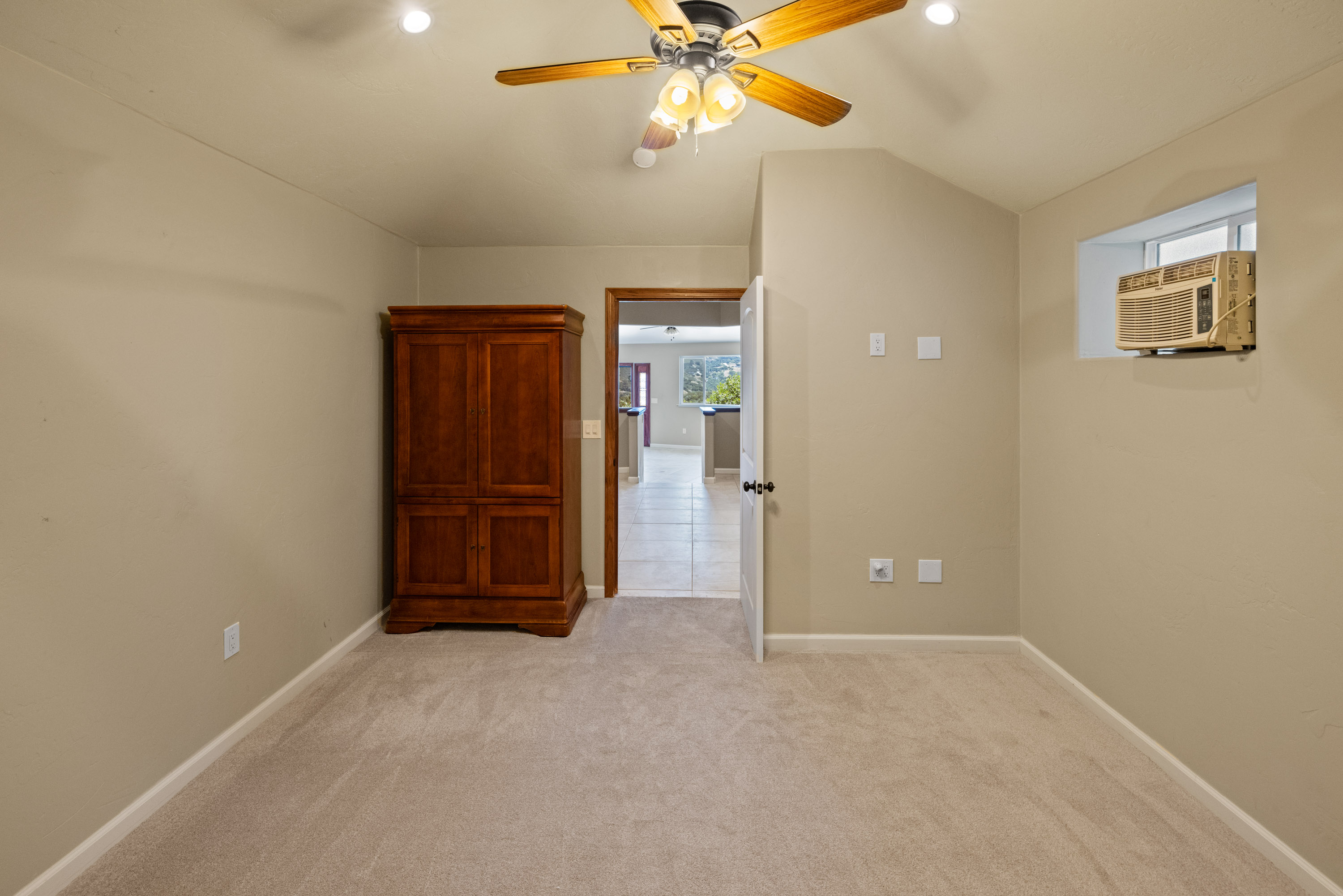  25983 High Terrace Lane, Salinas - 物件實景