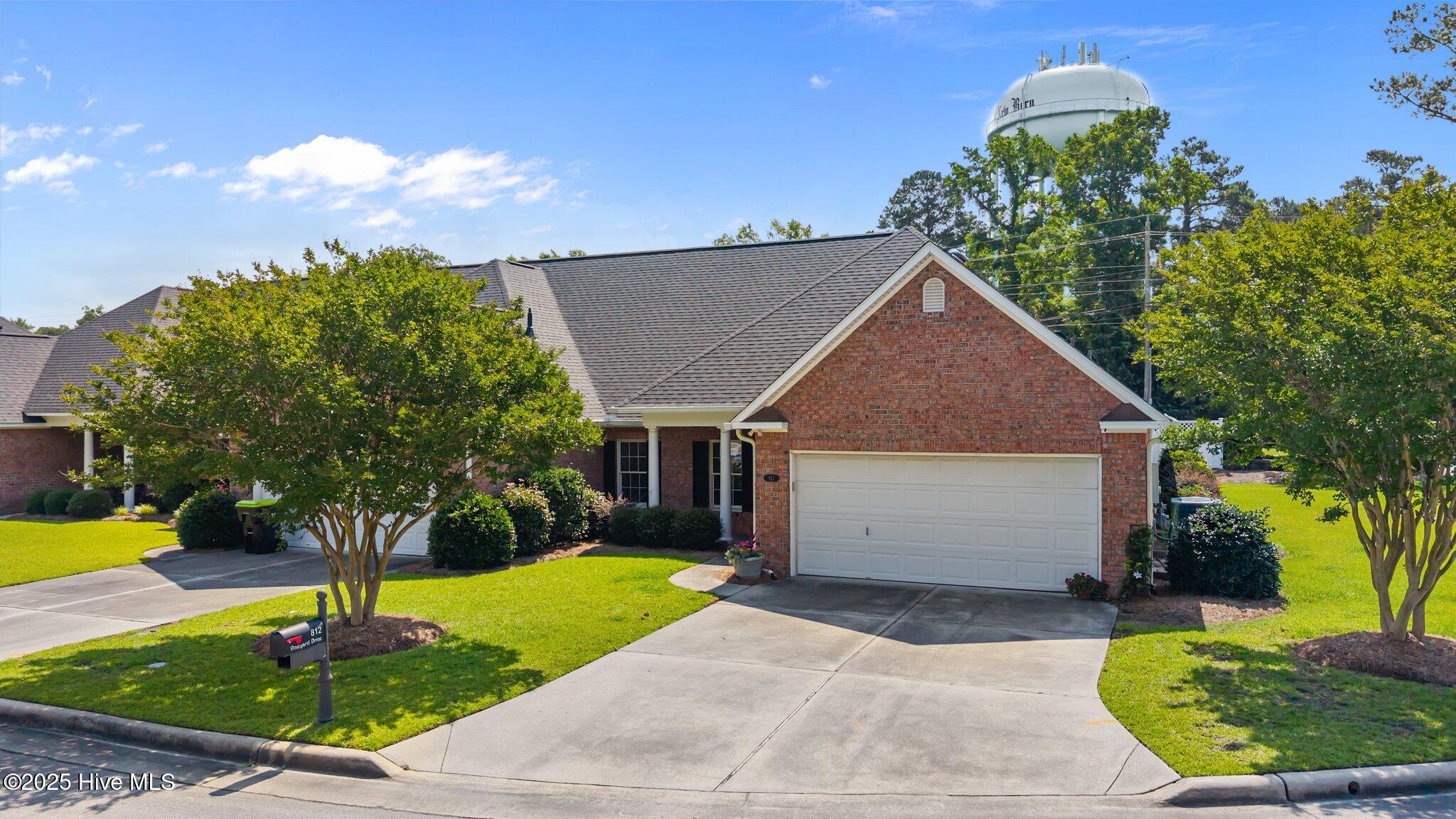 New Bern, North Carolina, 28562, United States, 4 Bedrooms Bedrooms, ,3 BathroomsBathrooms,Residential,For Sale,1858153