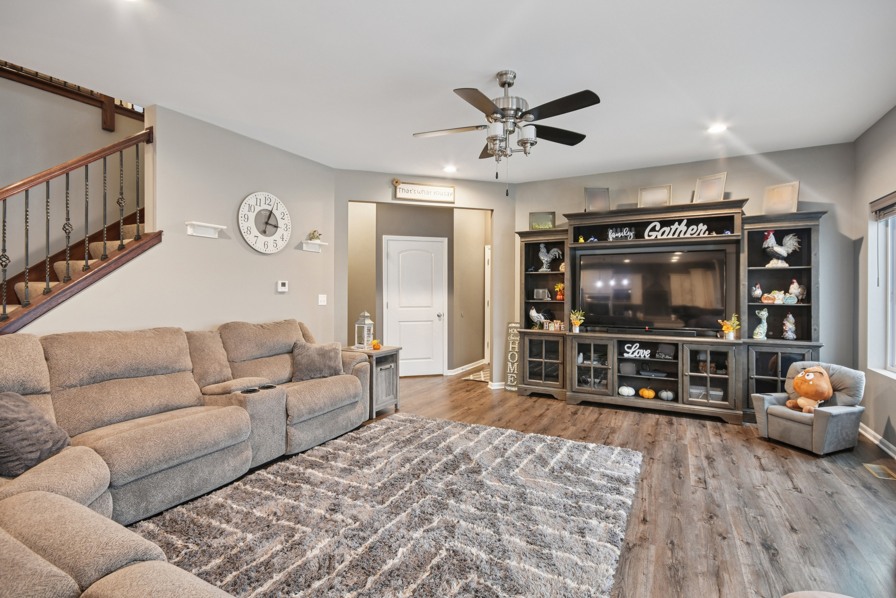 Channahon, Illinois, 60410, United States, 4 Bedrooms Bedrooms, ,3 BathroomsBathrooms,Residential,For Sale,1996655