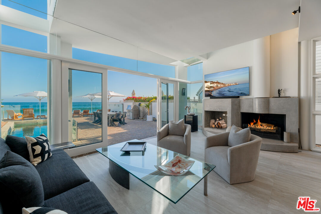 Malibu, California, 90265, United States, 4 Bedrooms Bedrooms, ,6 BathroomsBathrooms,Residential,For Sale,1912115