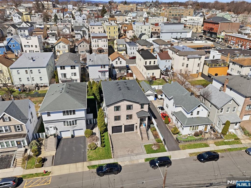 Kearny, New Jersey, 07032, United States, 6 Bedrooms Bedrooms, ,5 BathroomsBathrooms,Residential,For Sale,2032310