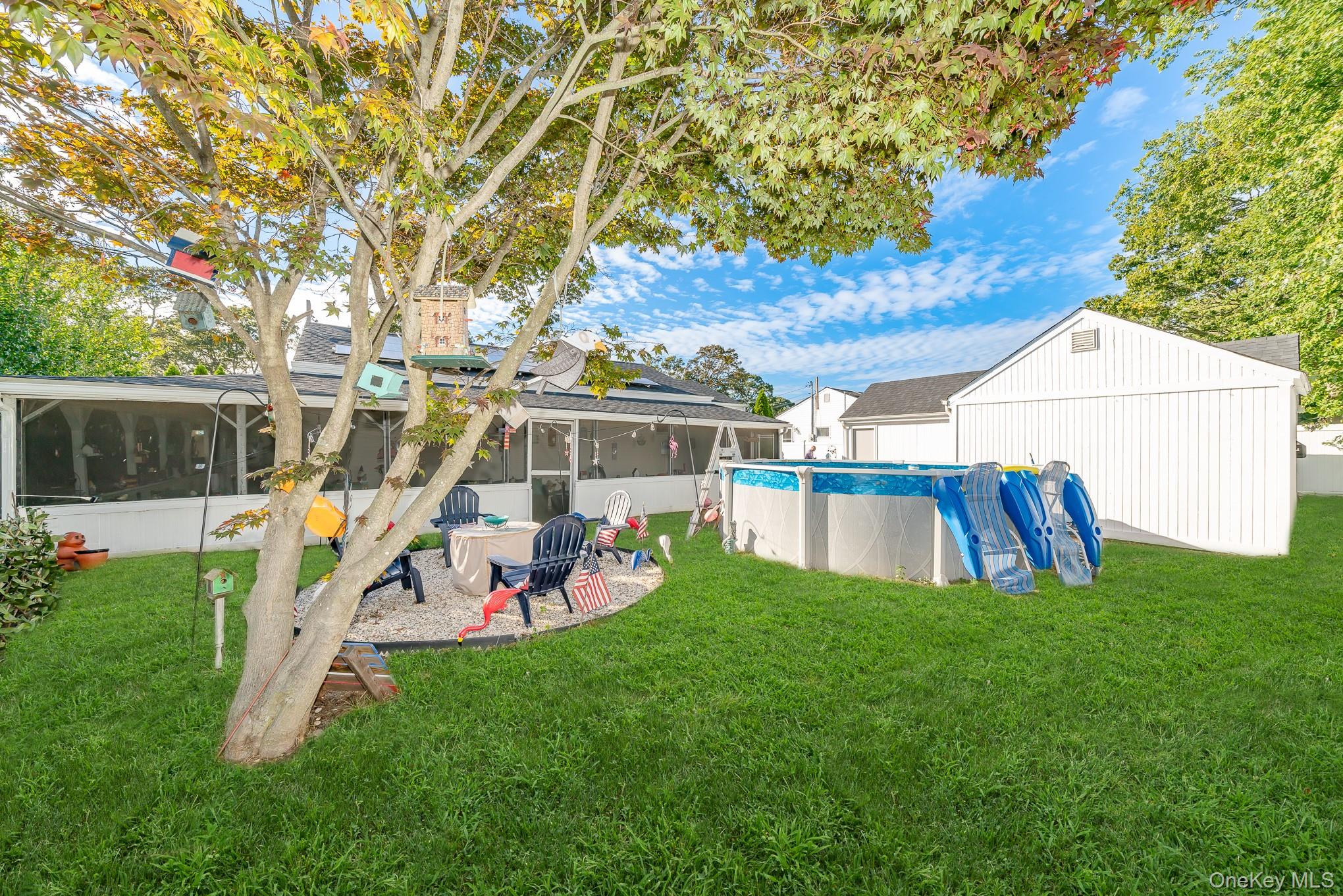 Bay Shore, New York, 11706, United States, 3 Bedrooms Bedrooms, ,1 BathroomBathrooms,Residential,For Sale,1980565