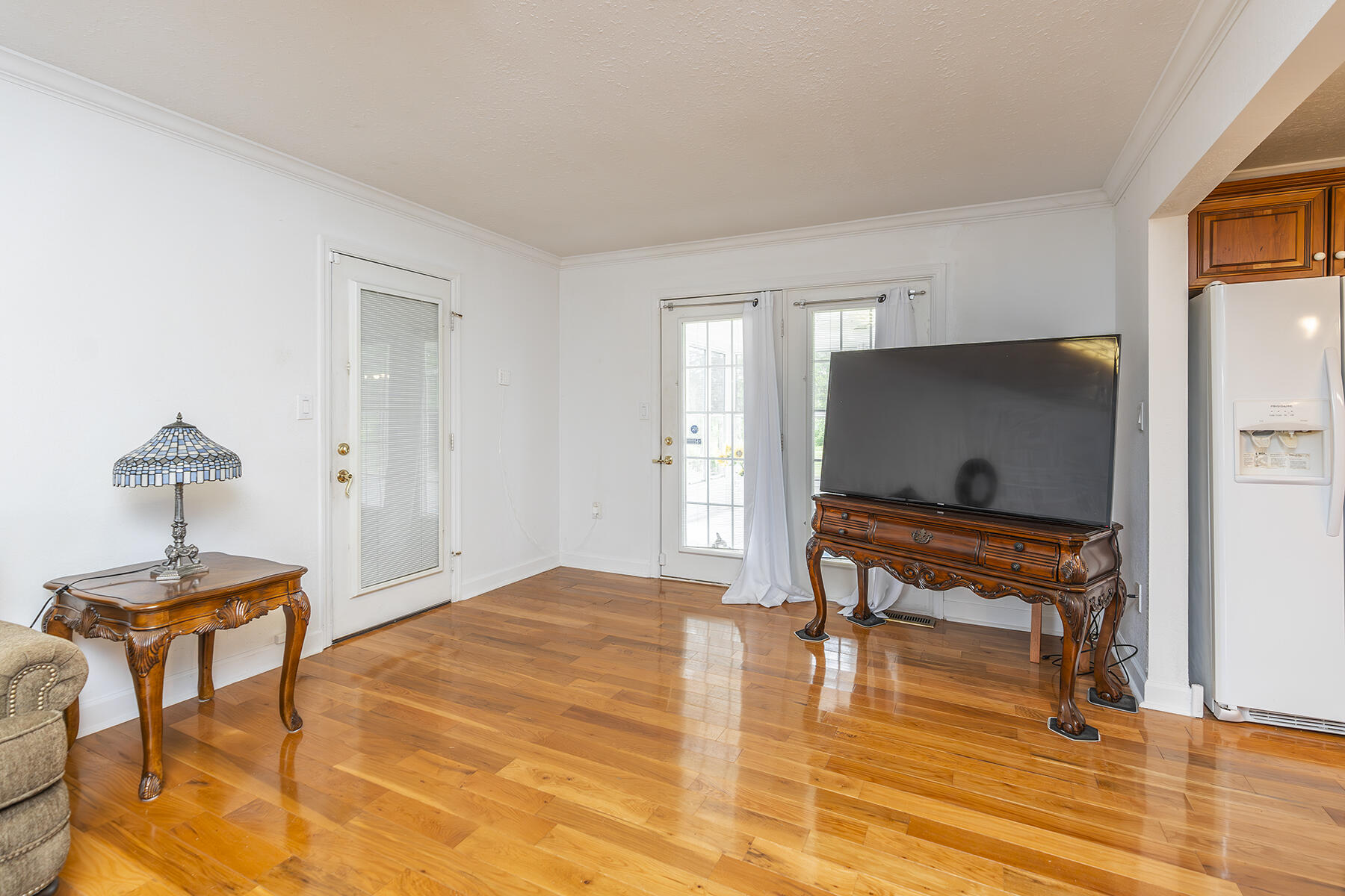 Jeffersonville, Kentucky, 40337, United States, 5 Bedrooms Bedrooms, ,4 BathroomsBathrooms,Residential,For Sale,1989610