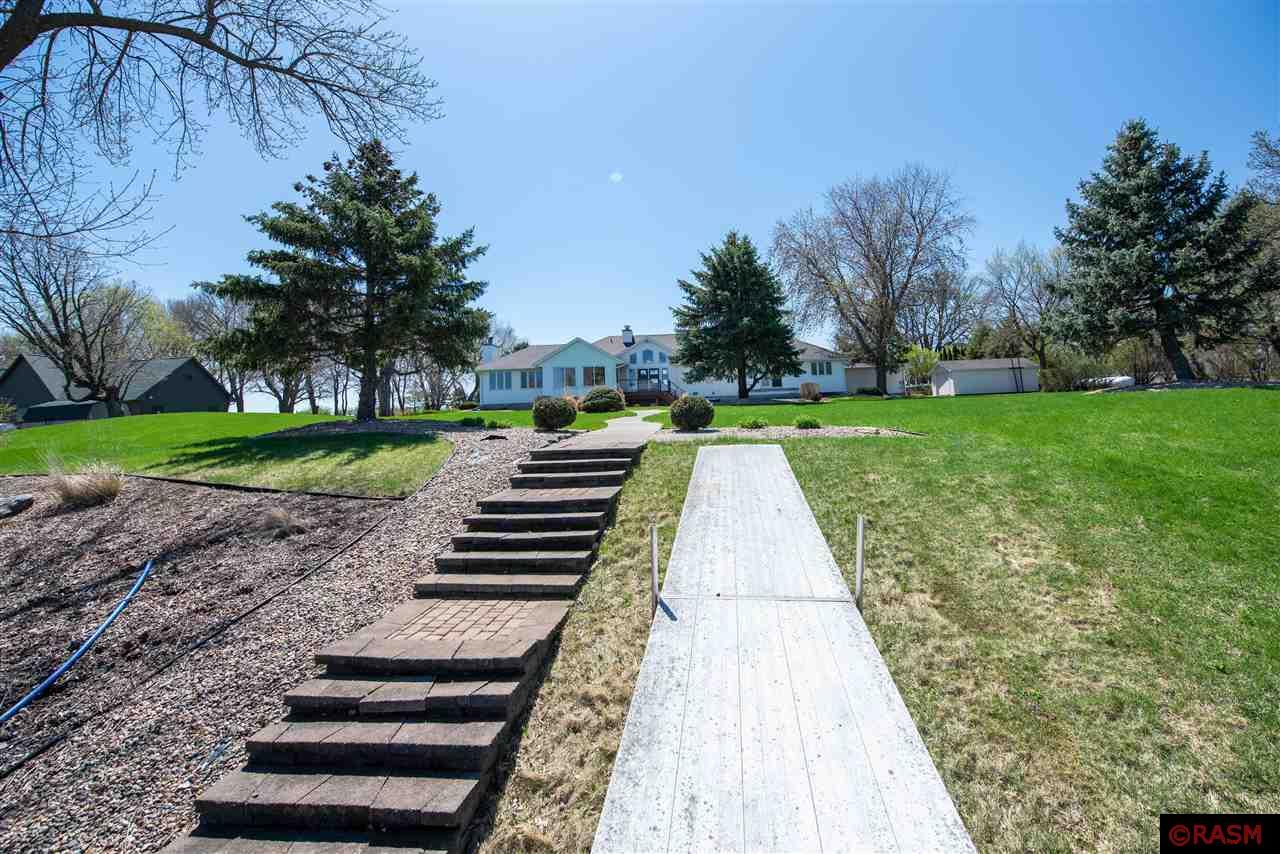 Lake Crystal, Minnesota, 56055, United States, 4 Bedrooms Bedrooms, ,3 BathroomsBathrooms,Residential,For Sale,1798331