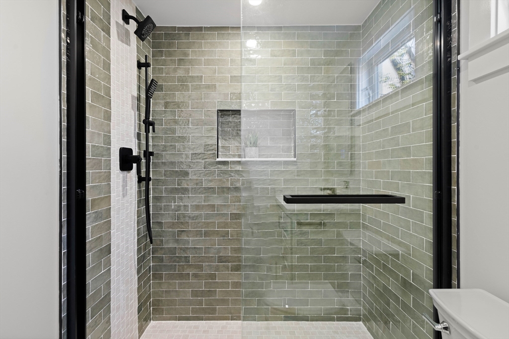 Boston, Massachusetts, 02125, United States, 2 Bedrooms Bedrooms, ,3 BathroomsBathrooms,Residential,For Sale,1995949