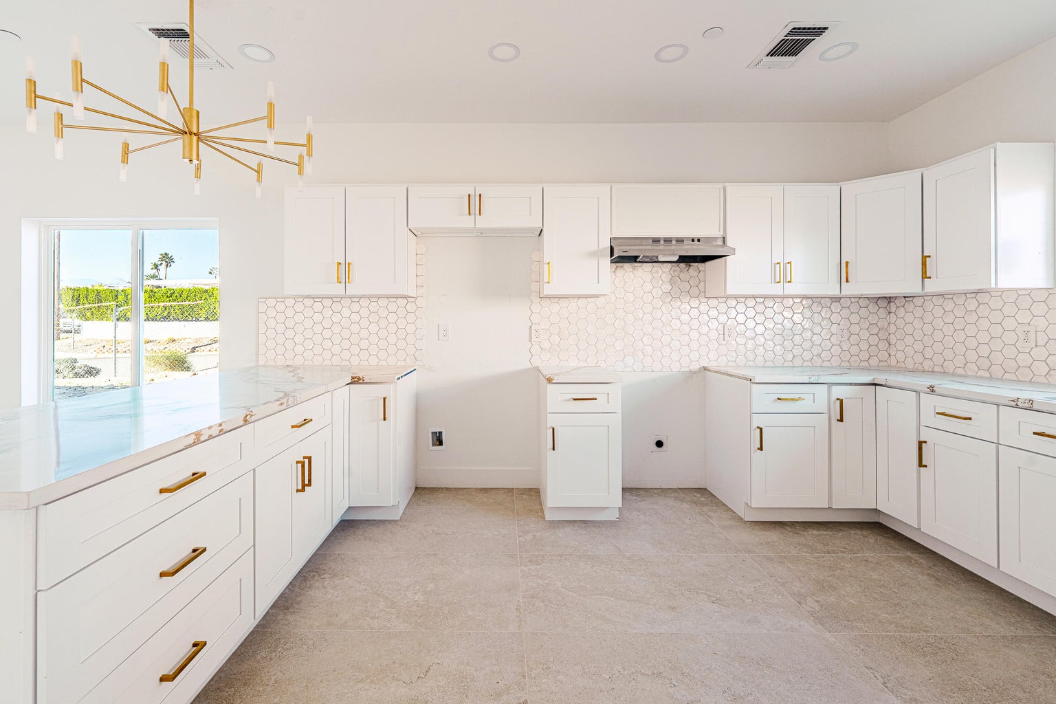 Desert Hot Springs, California, 92240, United States, 3 Bedrooms Bedrooms, ,3 BathroomsBathrooms,Residential,For Sale,2006108