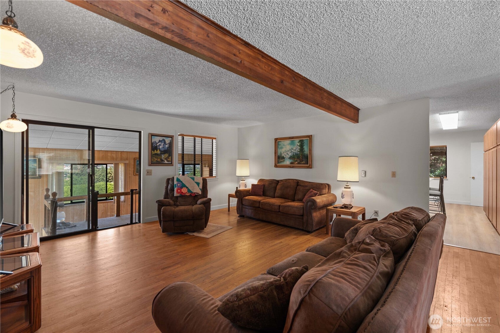 East Wenatchee, Washington, 98802, United States, 3 Bedrooms Bedrooms, ,1 BathroomBathrooms,Residential,For Sale,1890394