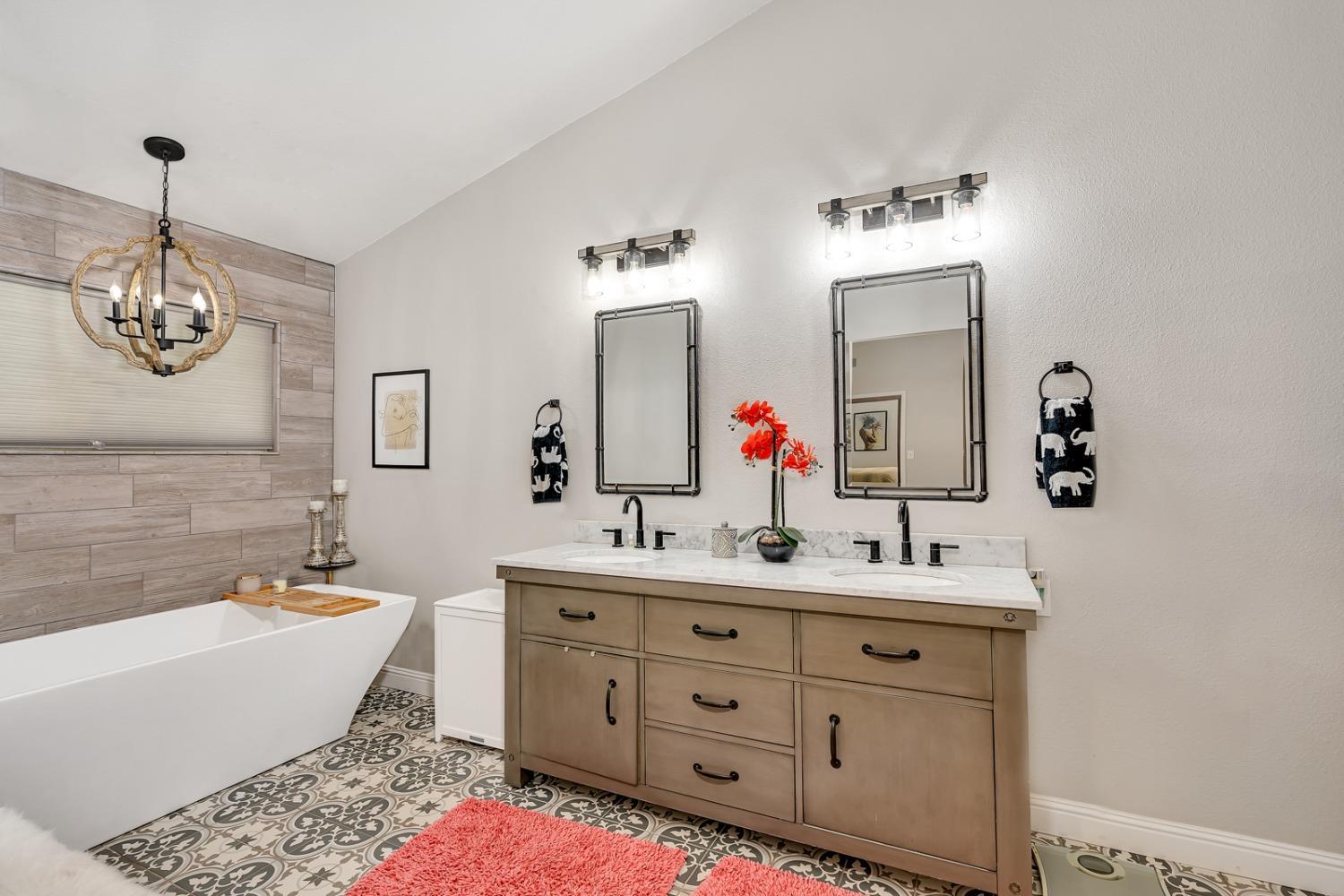 Madera, California, 93637, United States, 3 Bedrooms Bedrooms, ,3 BathroomsBathrooms,Residential,For Sale,1984601