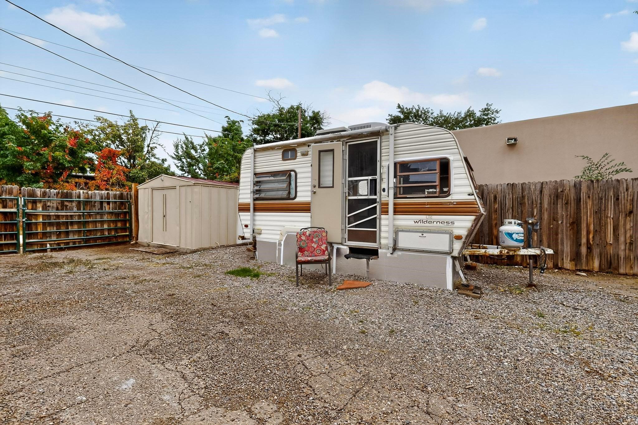 Santa Fe, New Mexico, 87505, United States, 3 Bedrooms Bedrooms, ,2 BathroomsBathrooms,Residential,For Sale,1971309