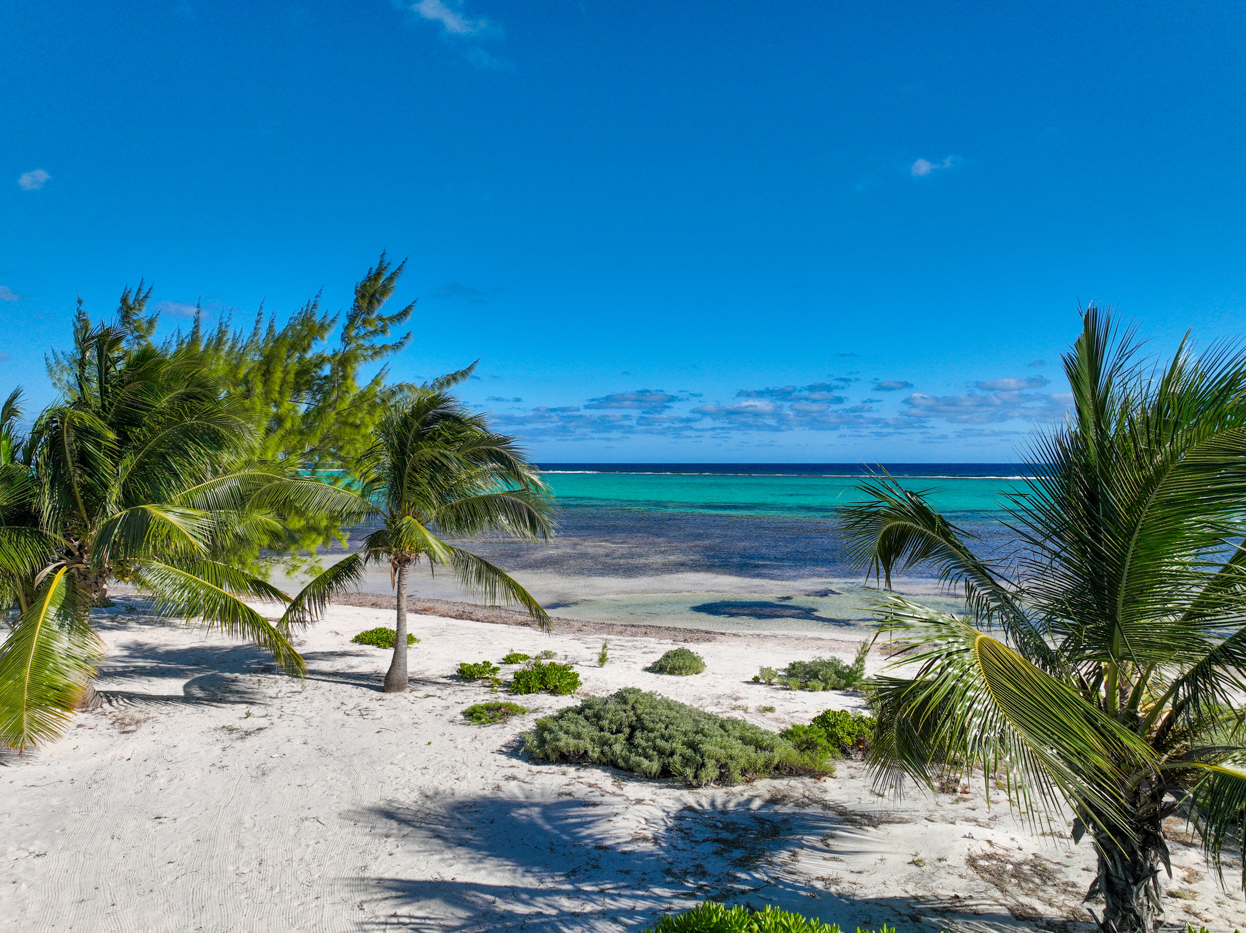  Prime Beachfront Land - 物件實景