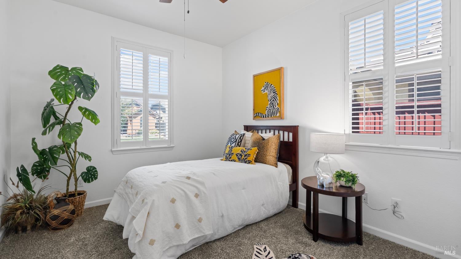 Vacaville, California, 95687, United States, 2 Bedrooms Bedrooms, ,2 BathroomsBathrooms,Residential,For Sale,1911882