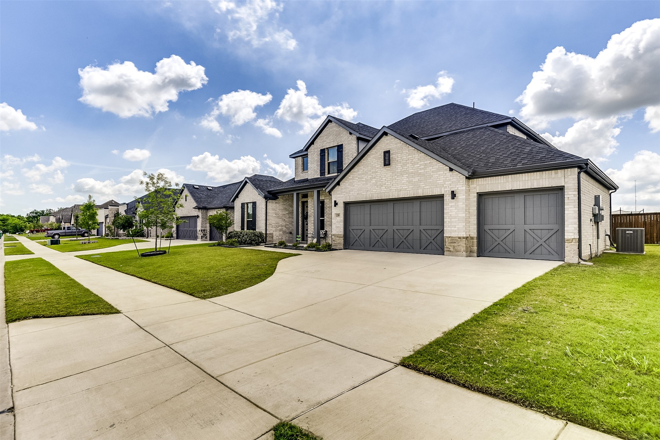 Waxahachie, Texas, 75165, United States, 4 Bedrooms Bedrooms, ,3 BathroomsBathrooms,Residential,For Sale,1925624
