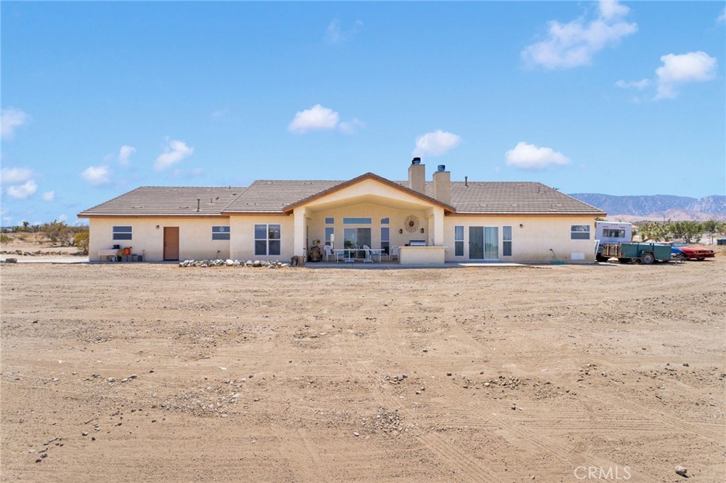 Pinon Hills, California, 92372, United States, 4 Bedrooms Bedrooms, ,4 BathroomsBathrooms,Residential,For Sale,1917576
