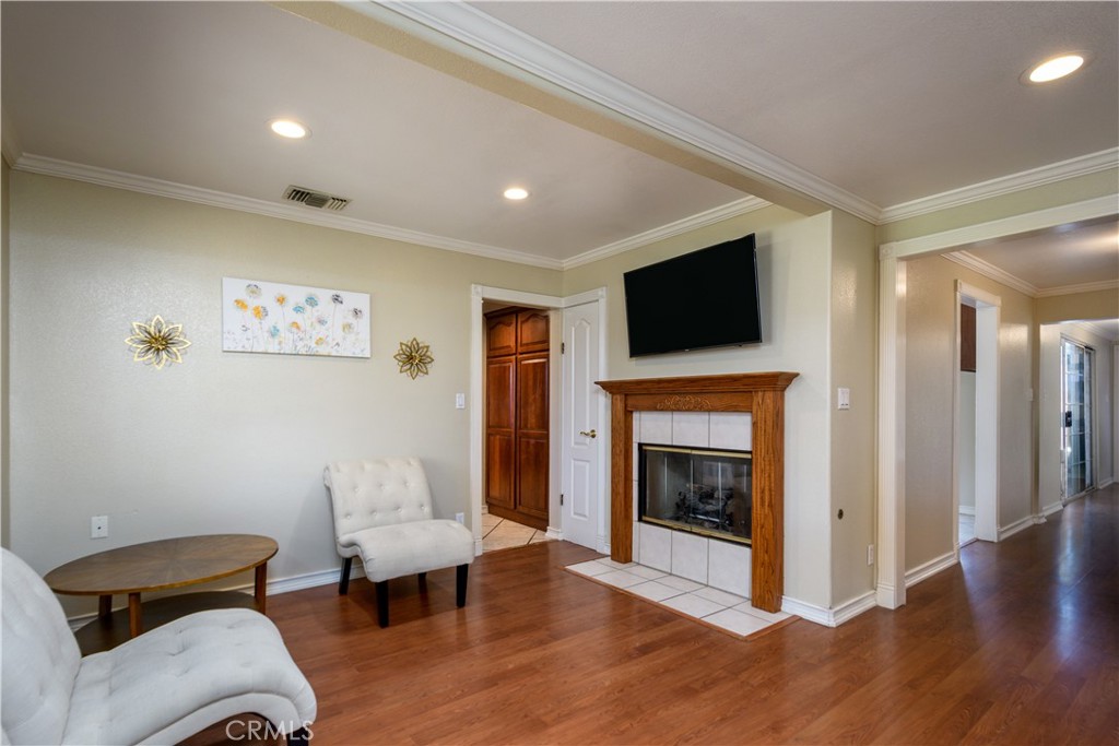 Upland, California, 91786, United States, 5 Bedrooms Bedrooms, ,3 BathroomsBathrooms,Residential,For Sale,1978110