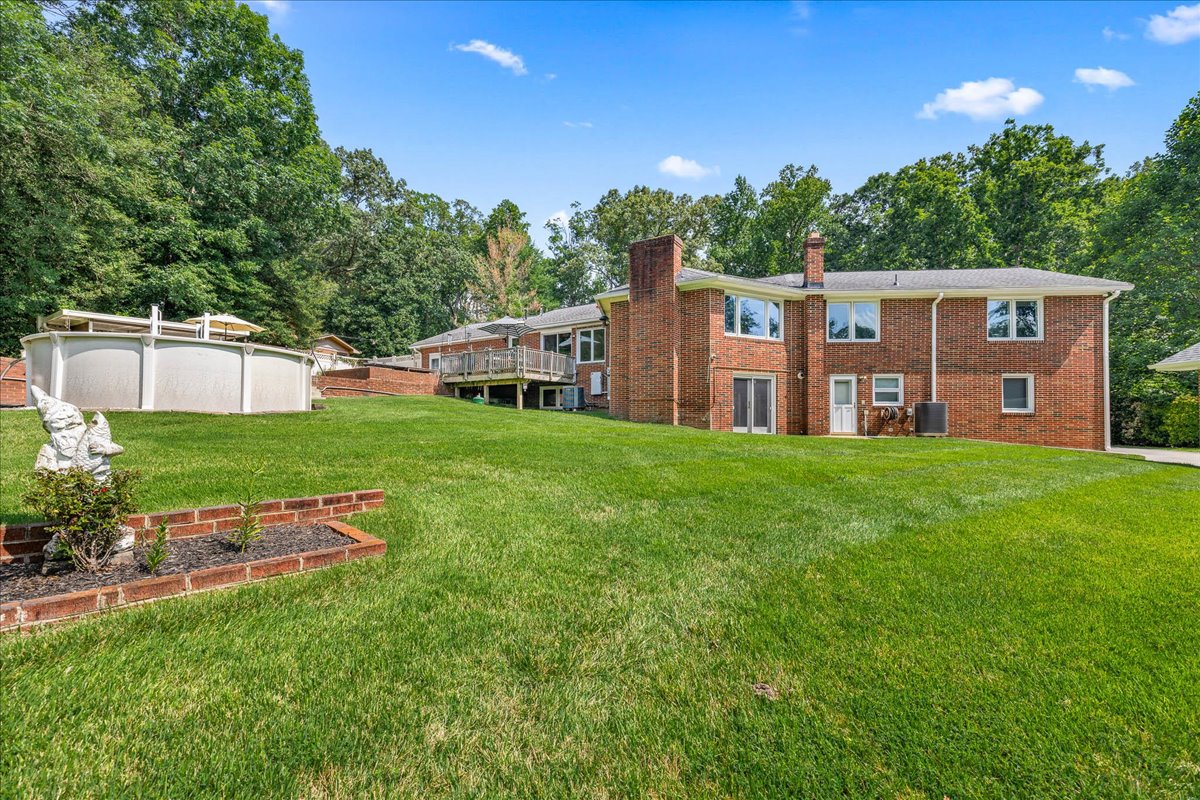 Chester, Virginia, 23831, United States, 5 Bedrooms Bedrooms, ,4 BathroomsBathrooms,Residential,For Sale,1889514