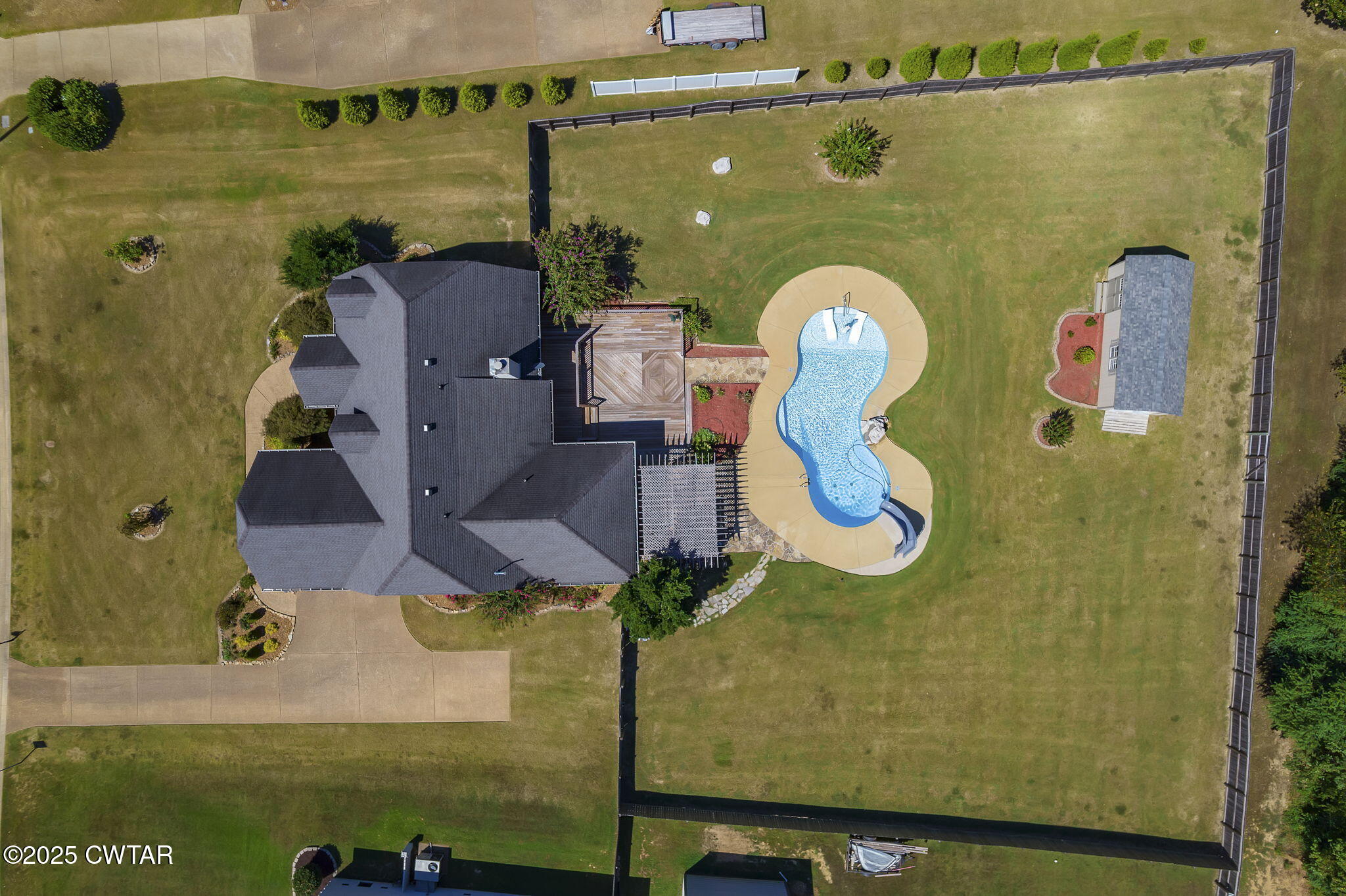 Jackson, Tennessee, 38305, United States, 4 Bedrooms Bedrooms, ,3 BathroomsBathrooms,Residential,For Sale,1929723