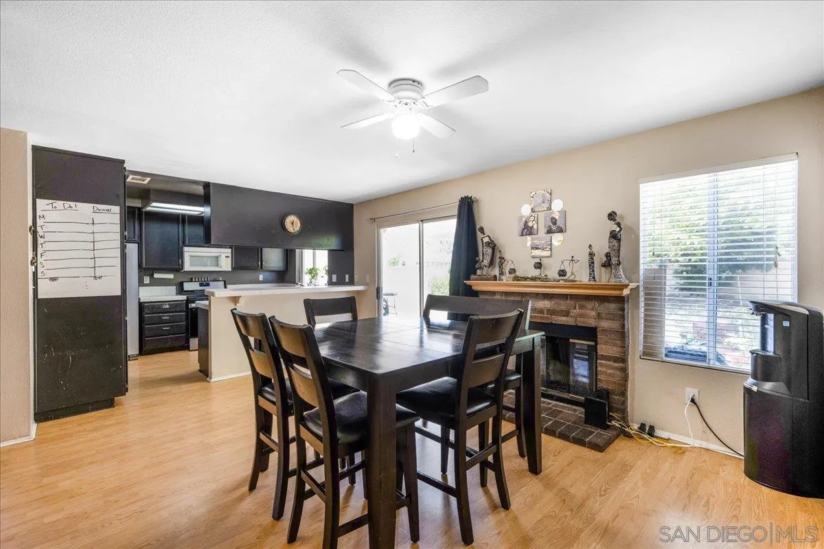 Temecula, California, 92591, United States, 4 Bedrooms Bedrooms, ,3 BathroomsBathrooms,Residential,For Sale,1877414