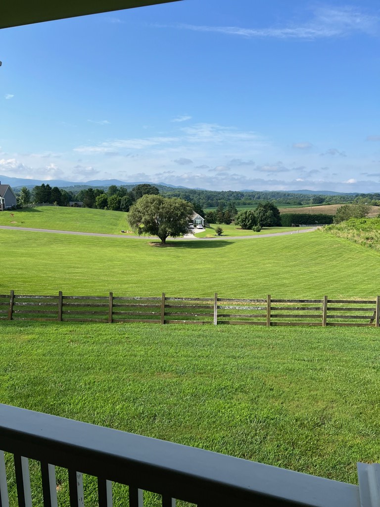 Ellijay, Georgia, 30536, United States, 4 Bedrooms Bedrooms, ,4 BathroomsBathrooms,Residential,For Sale,1876952