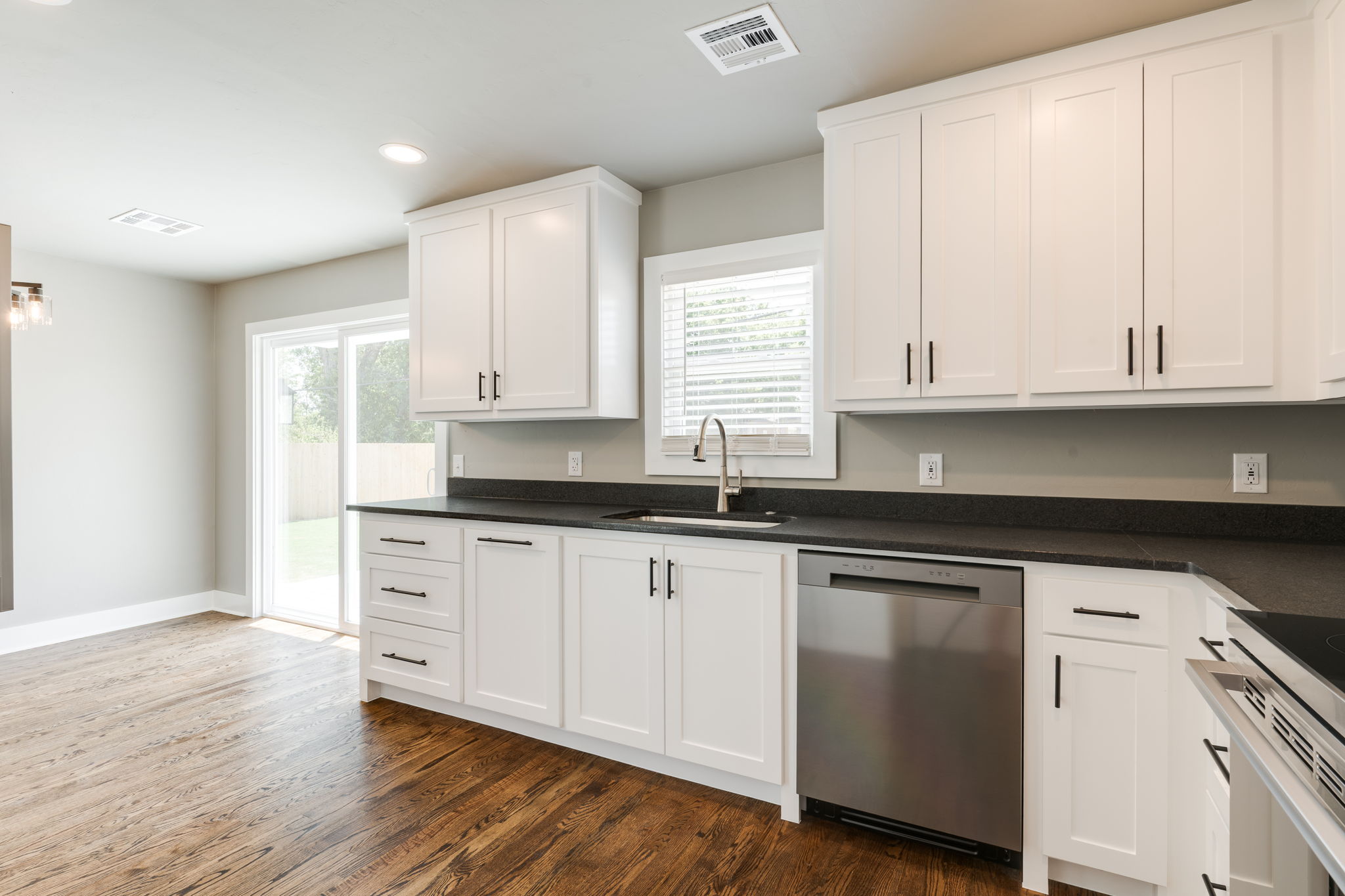  1518 Carlisle Court, The Village, OK 73120 - 物件實景