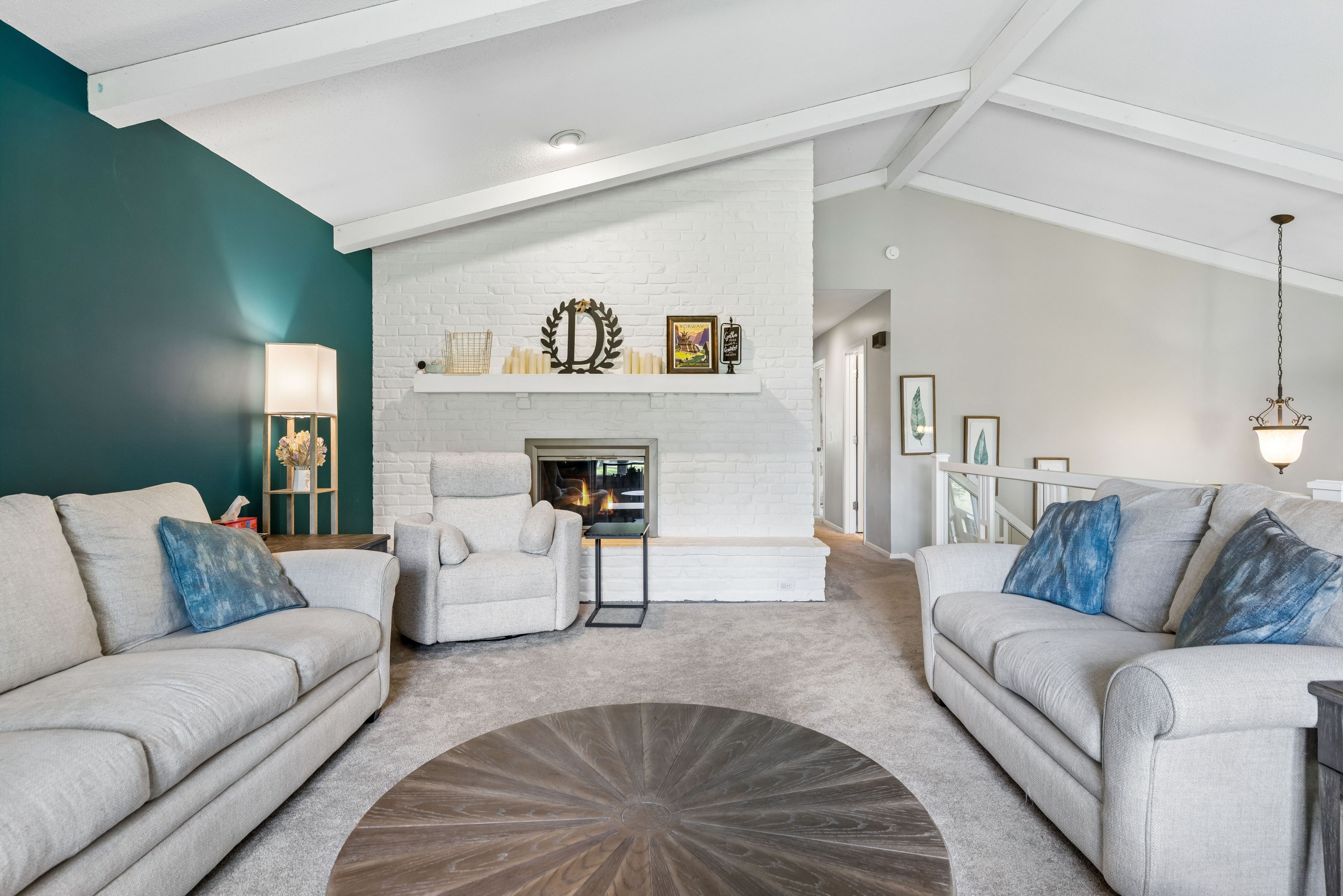  Beautifully Updated Home Overlooking Bent Creek Golf Course - 物件實景