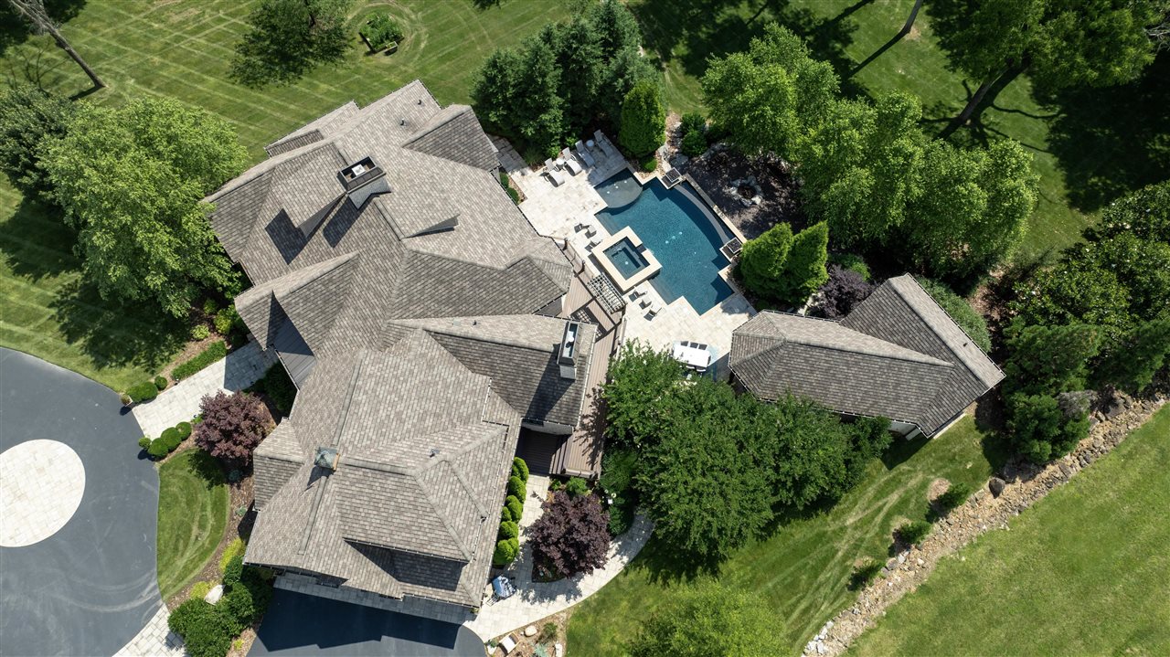 Bowling Green, Kentucky, 42103, United States, 5 Bedrooms Bedrooms, ,5 BathroomsBathrooms,Residential,For Sale,1986458