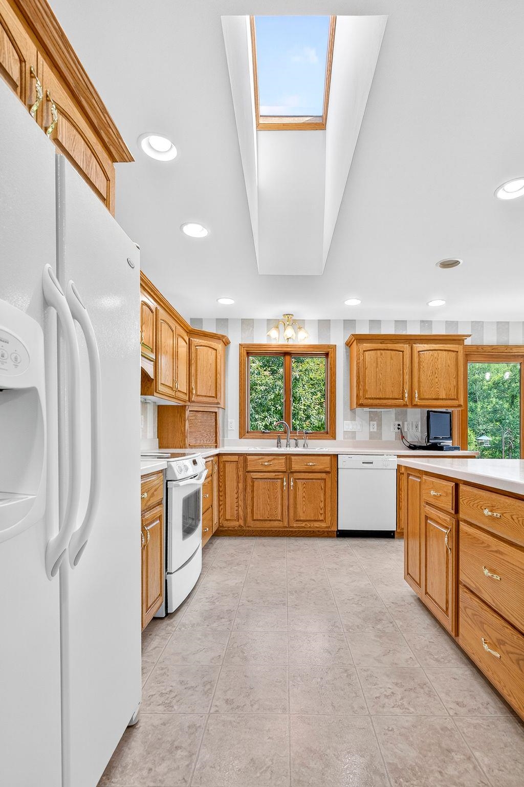 Redgranite, Wisconsin, 54970, United States, 3 Bedrooms Bedrooms, ,3 BathroomsBathrooms,Residential,For Sale,1982577