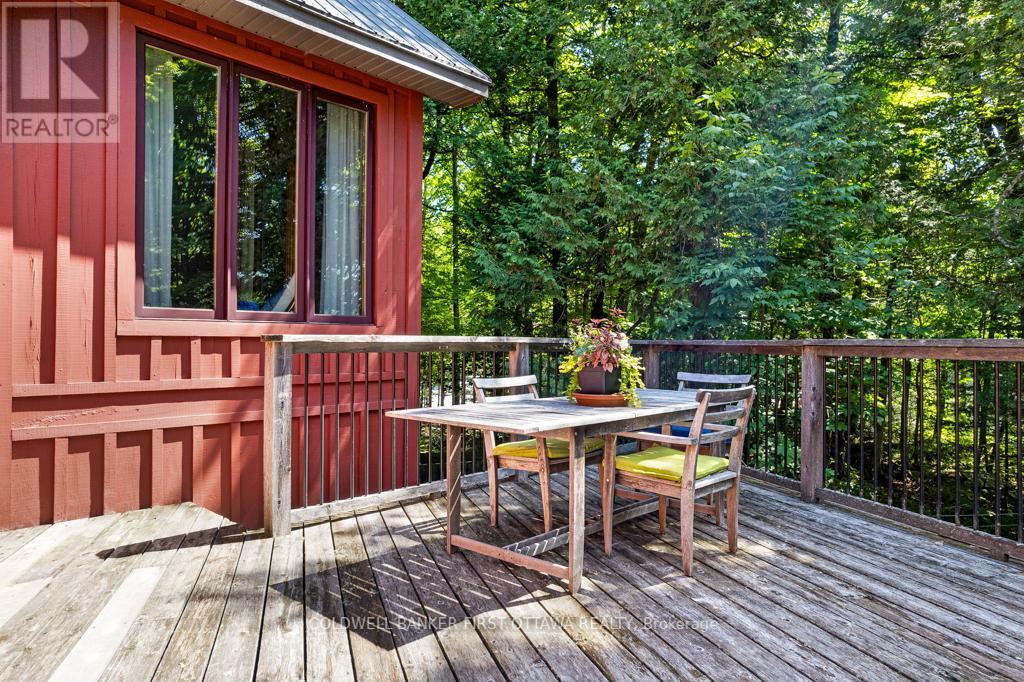 FRONTENAC (FRONTENAC NORTH), Ontario, K0H 2J0, CA, 3 Bedrooms Bedrooms, ,1 BathroomBathrooms,Residential,For Sale,1901369