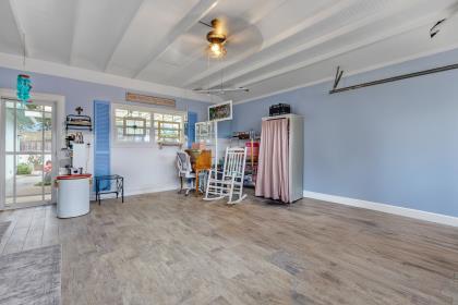 Salinas, California, 93907, United States, 3 Bedrooms Bedrooms, ,2 BathroomsBathrooms,Residential,For Sale,1975182