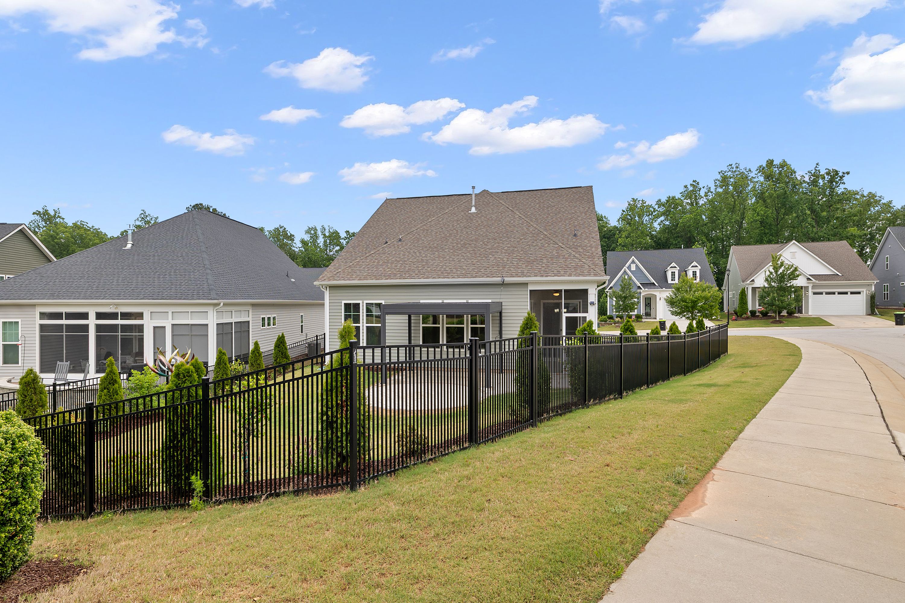 313 Warm Wind Drive, Clayton, NC 27527 - 物件實景