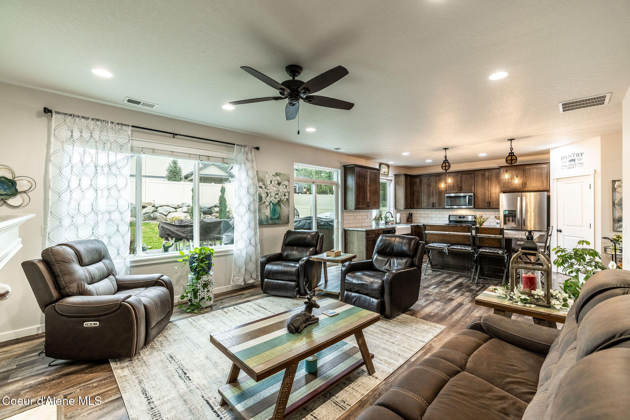 Coeur D'alene, Idaho, 83815, United States, 5 Bedrooms Bedrooms, ,4 BathroomsBathrooms,Residential,For Sale,1754735