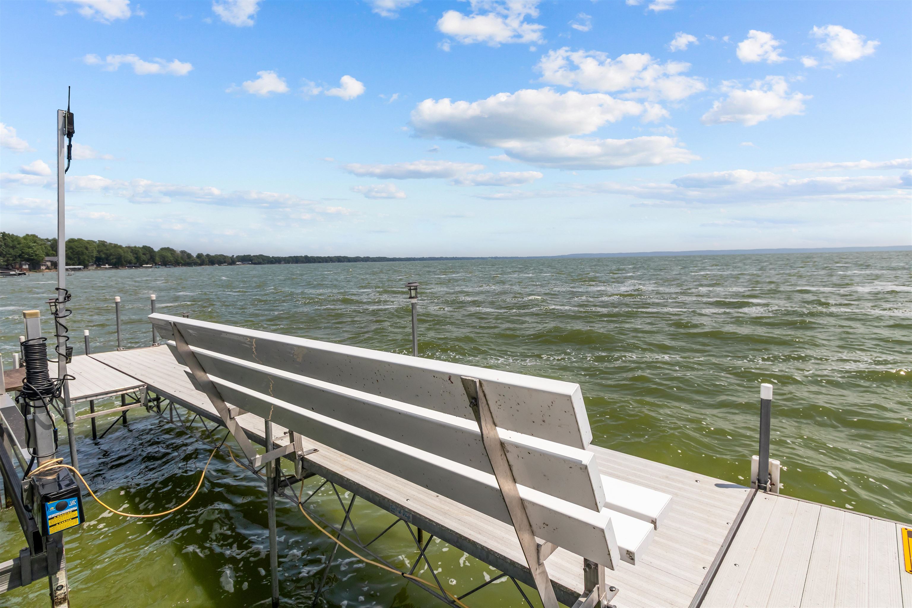 Menasha, Wisconsin, 54952, United States, 3 Bedrooms Bedrooms, ,3 BathroomsBathrooms,Residential,For Sale,1981265