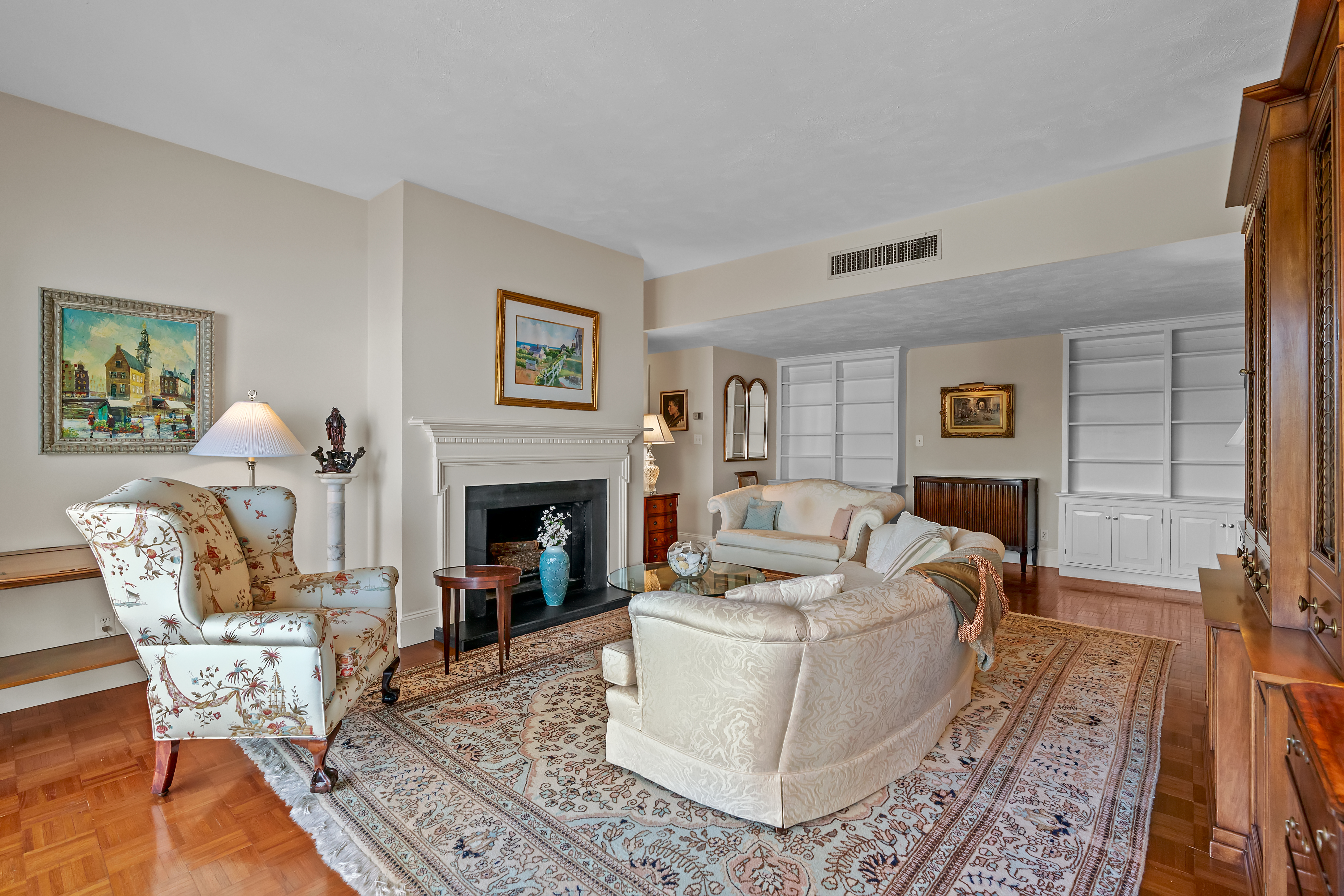  75 Grove Street  - Unit 427, Wellesley, MA, 02482 - 物件實景