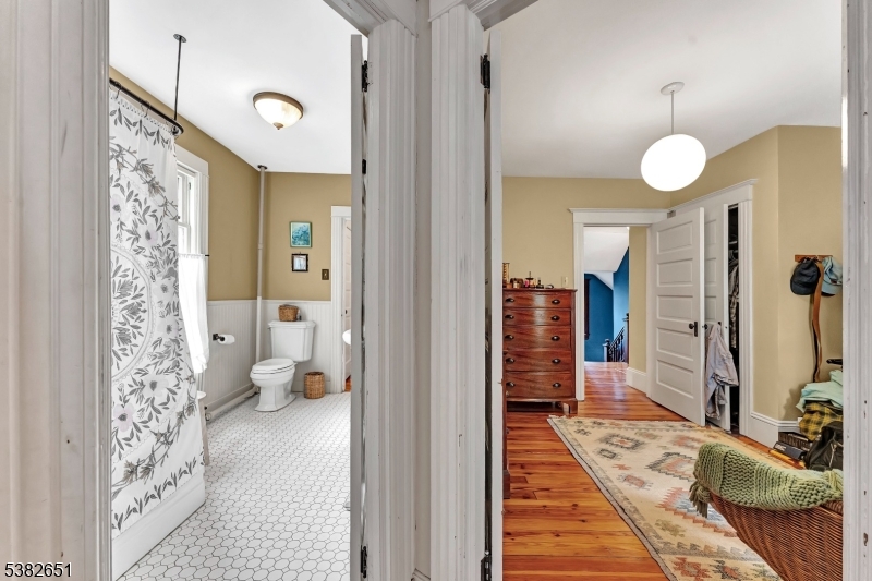 Califon Boro, New Jersey, 07830, United States, 3 Bedrooms Bedrooms, ,2 BathroomsBathrooms,Residential,For Sale,1958748