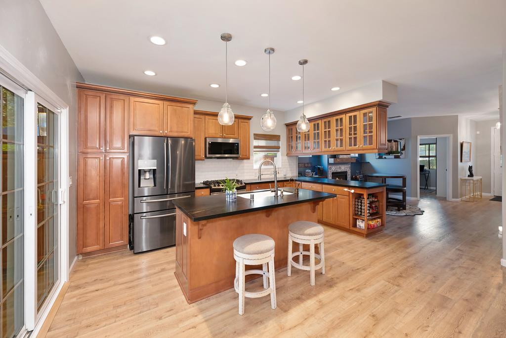 Sacramento, California, 95818, United States, 3 Bedrooms Bedrooms, ,3 BathroomsBathrooms,Residential,For Sale,1954862