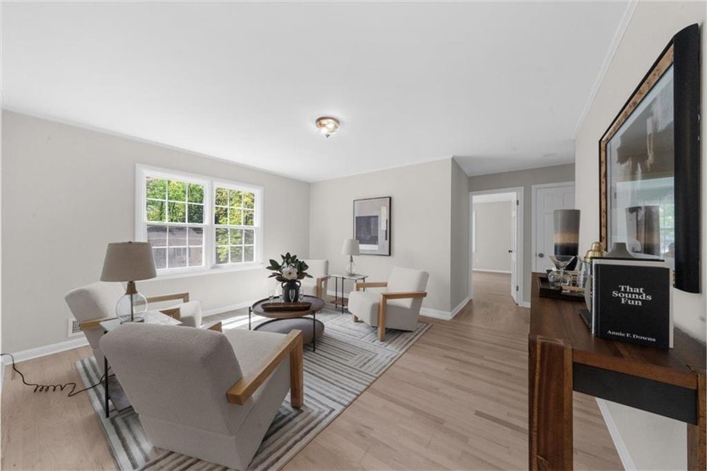 Atlanta, Georgia, 30328, United States, 4 Bedrooms Bedrooms, ,4 BathroomsBathrooms,Residential,For Sale,1917074