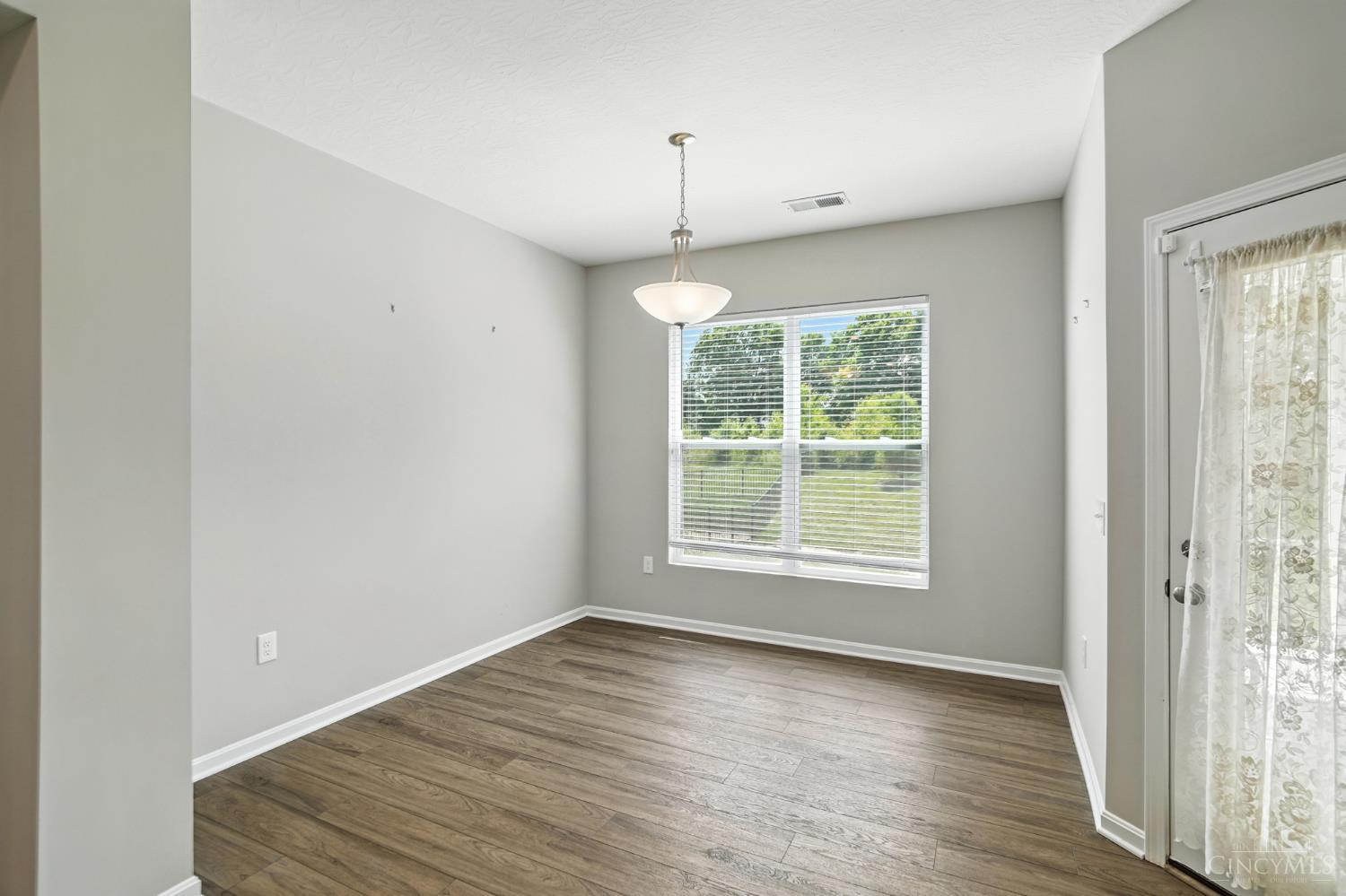 Liberty Twp, Ohio, 45011, United States, 3 Bedrooms Bedrooms, ,3 BathroomsBathrooms,Residential,For Sale,1874656