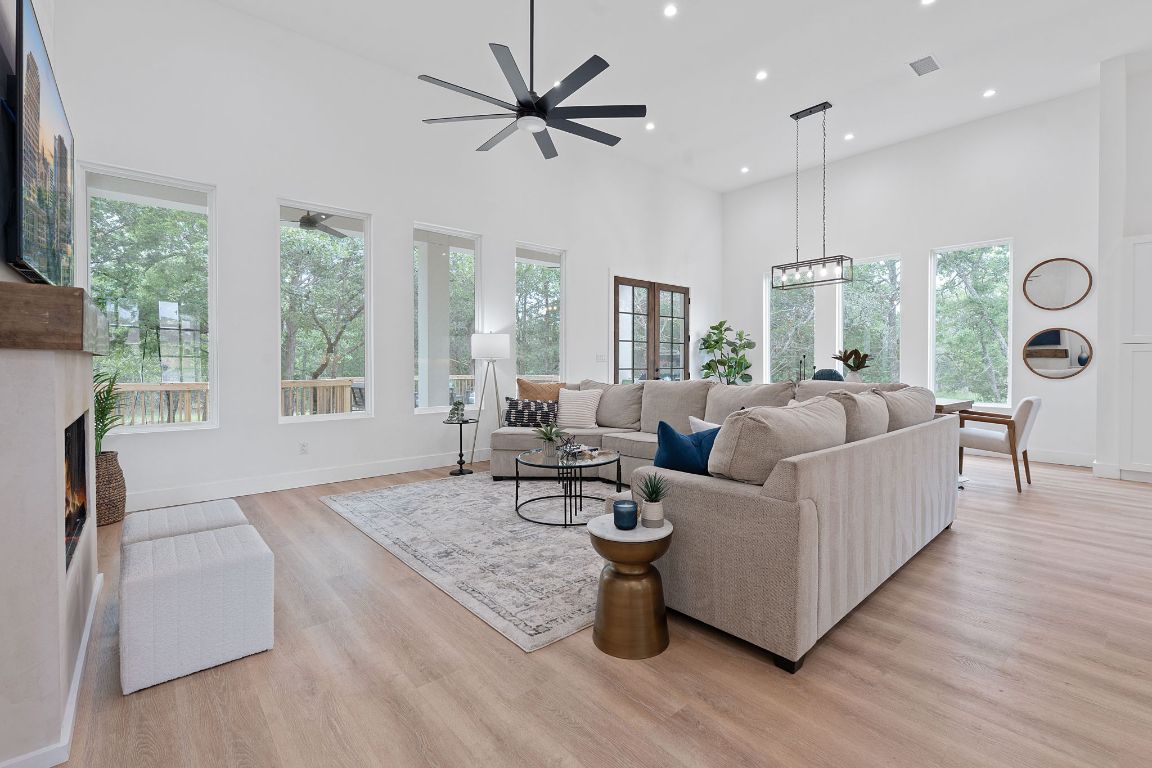 Bastrop, Texas, 78602, United States, 4 Bedrooms Bedrooms, ,4 BathroomsBathrooms,Residential,For Sale,1903346